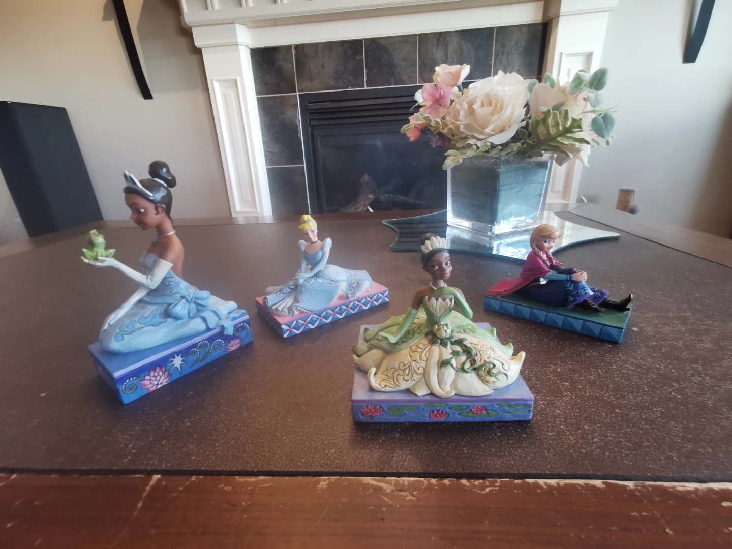 Jim shore Disney princesses figurines
