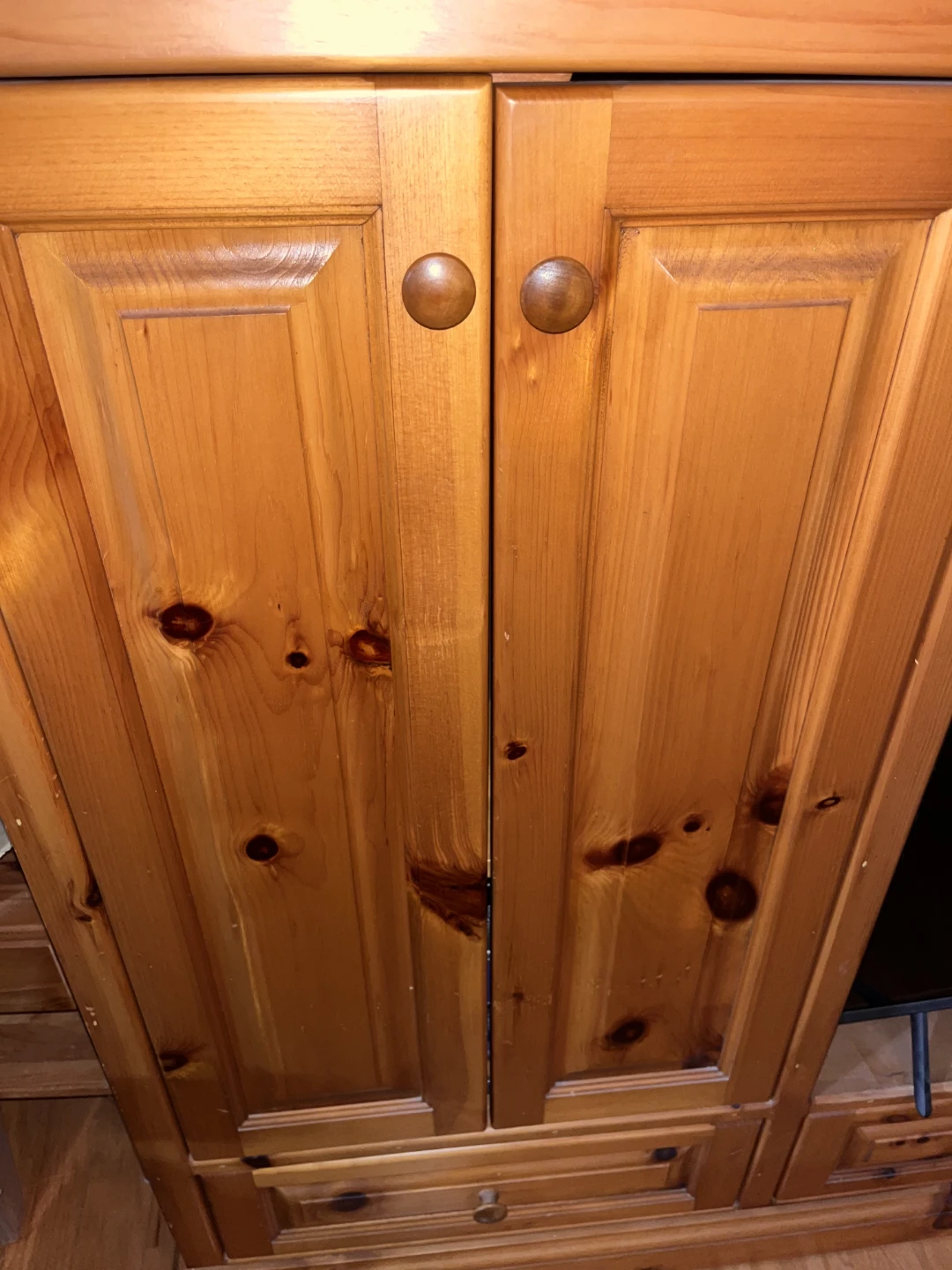 Custom Solid Wood Entertainment Unit with Pull-Out Shelf - photo 4