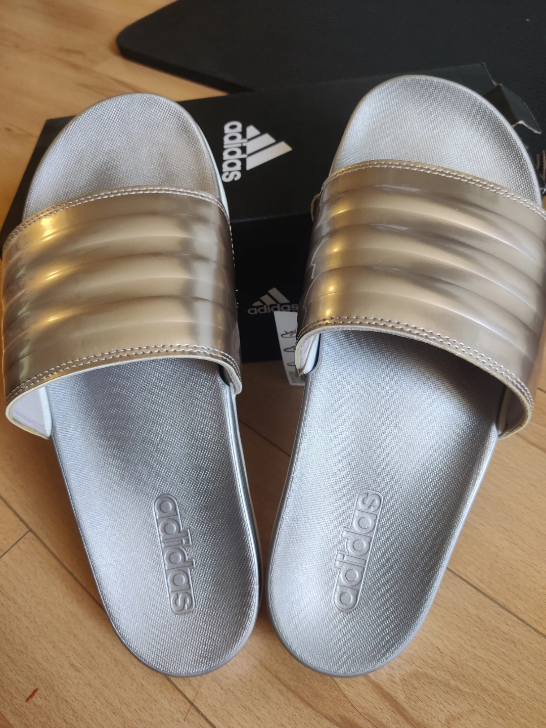 Brand New Adidas Adilette Comfort Slides - Rose Gold/Silver