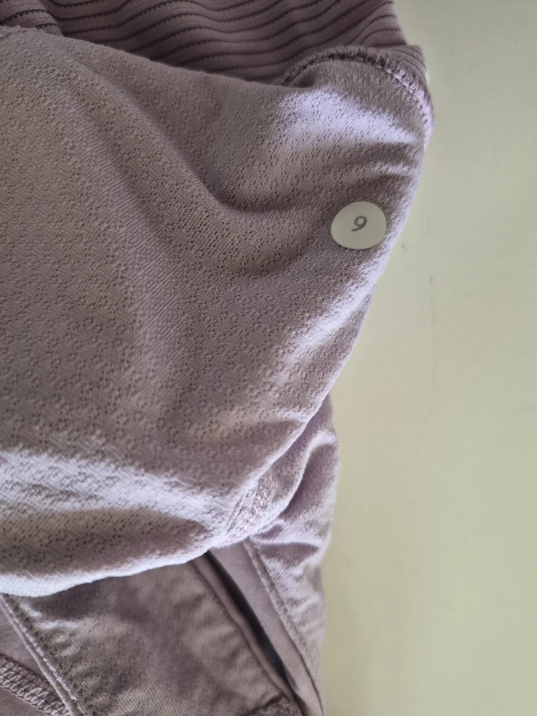Lululemon Tank Top Size 9 - photo 3