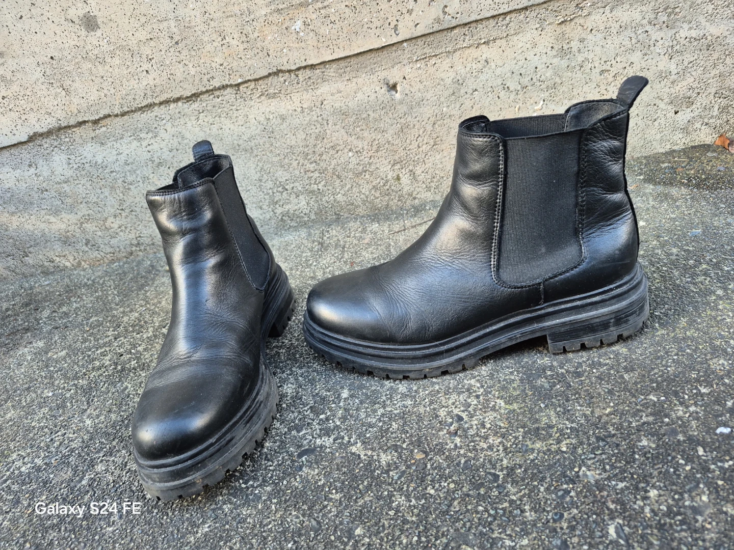Floyd Women's Penelope Chelsea Boots size 9 - photo 4
