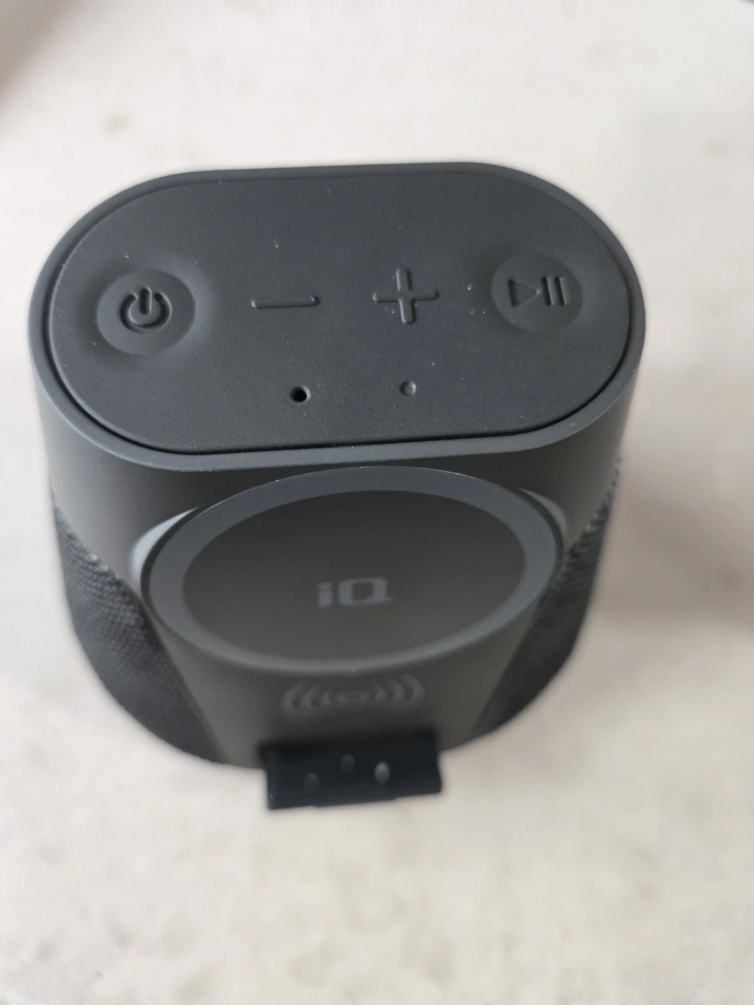 iQ Wave Home Speaker with MagSafe Wireless Charger - photo 5