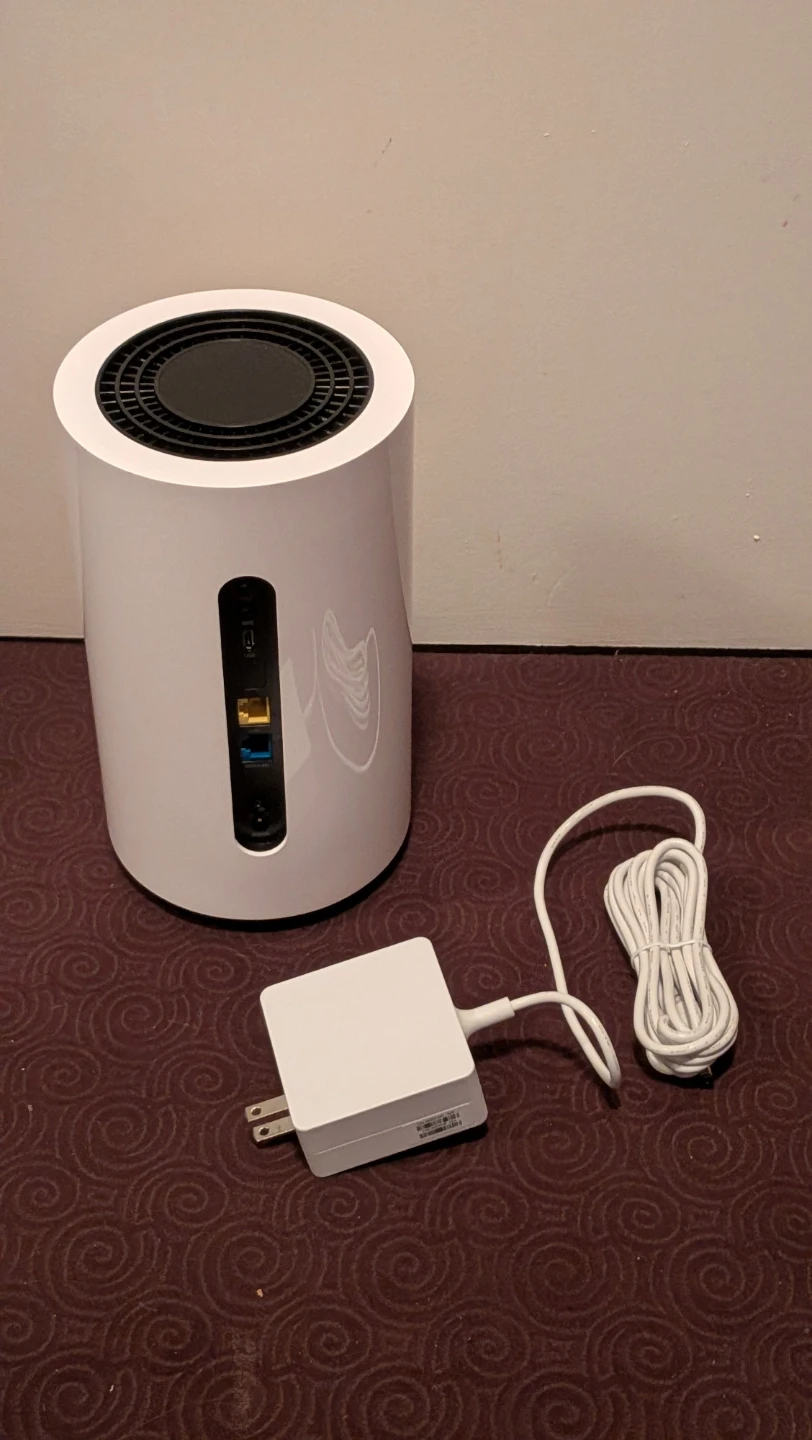 Nokia FastMile 5G Gateway 3.2 Router - photo 3