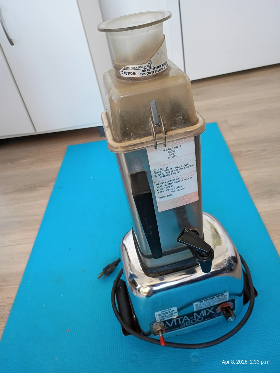Vita-Mix 3600 Heavy Duty Blender