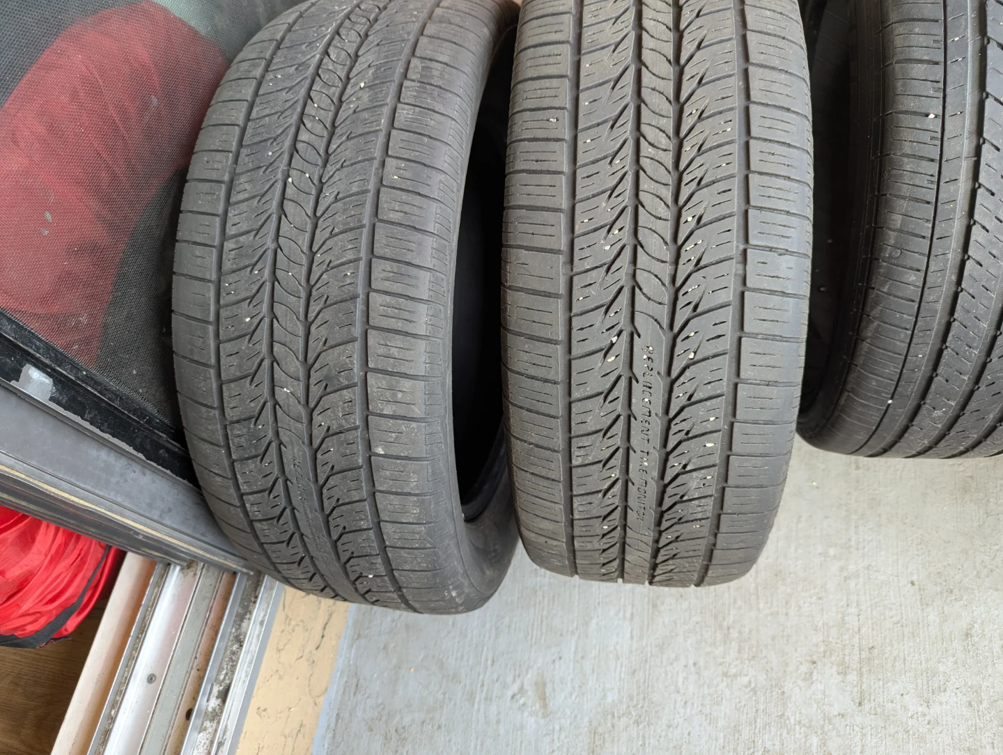 General Altimax RT43 Tires 235/55 R17 99T - photo 2