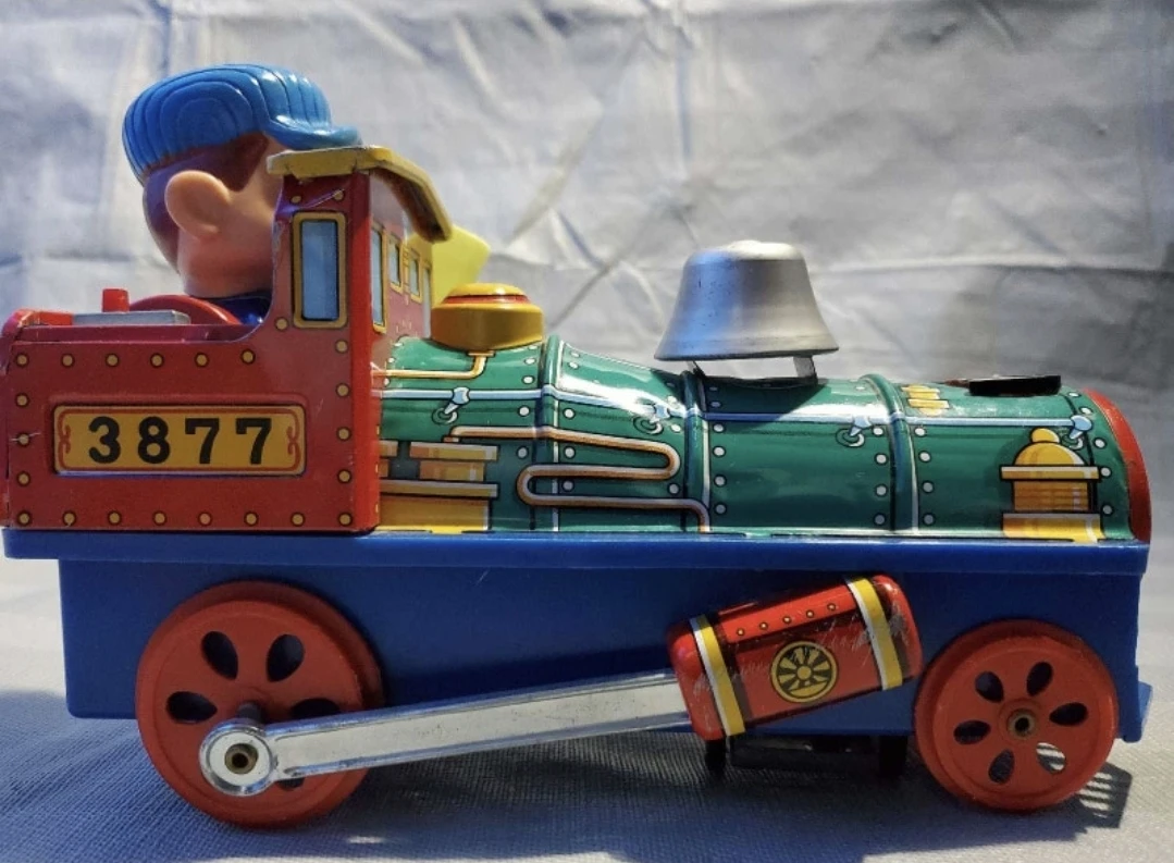 Vintage Tin train by trade mark Modern toys japan - photo 2