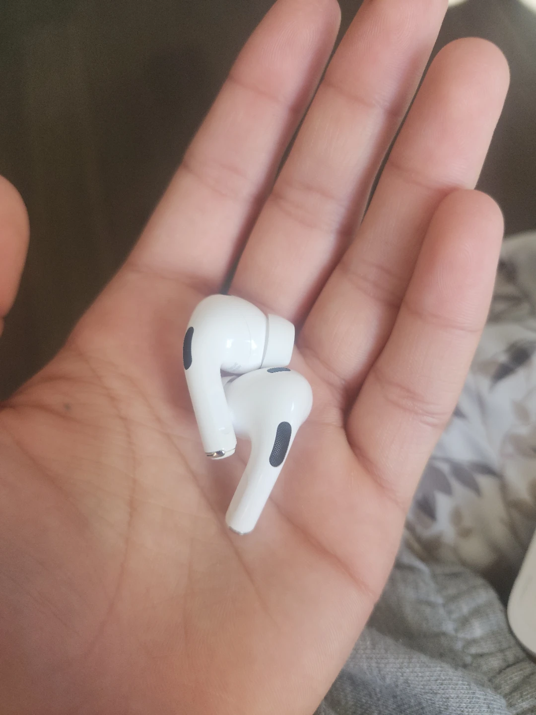 Apple AirPods Pro (2nd generation) Wireless Earbuds - photo 4