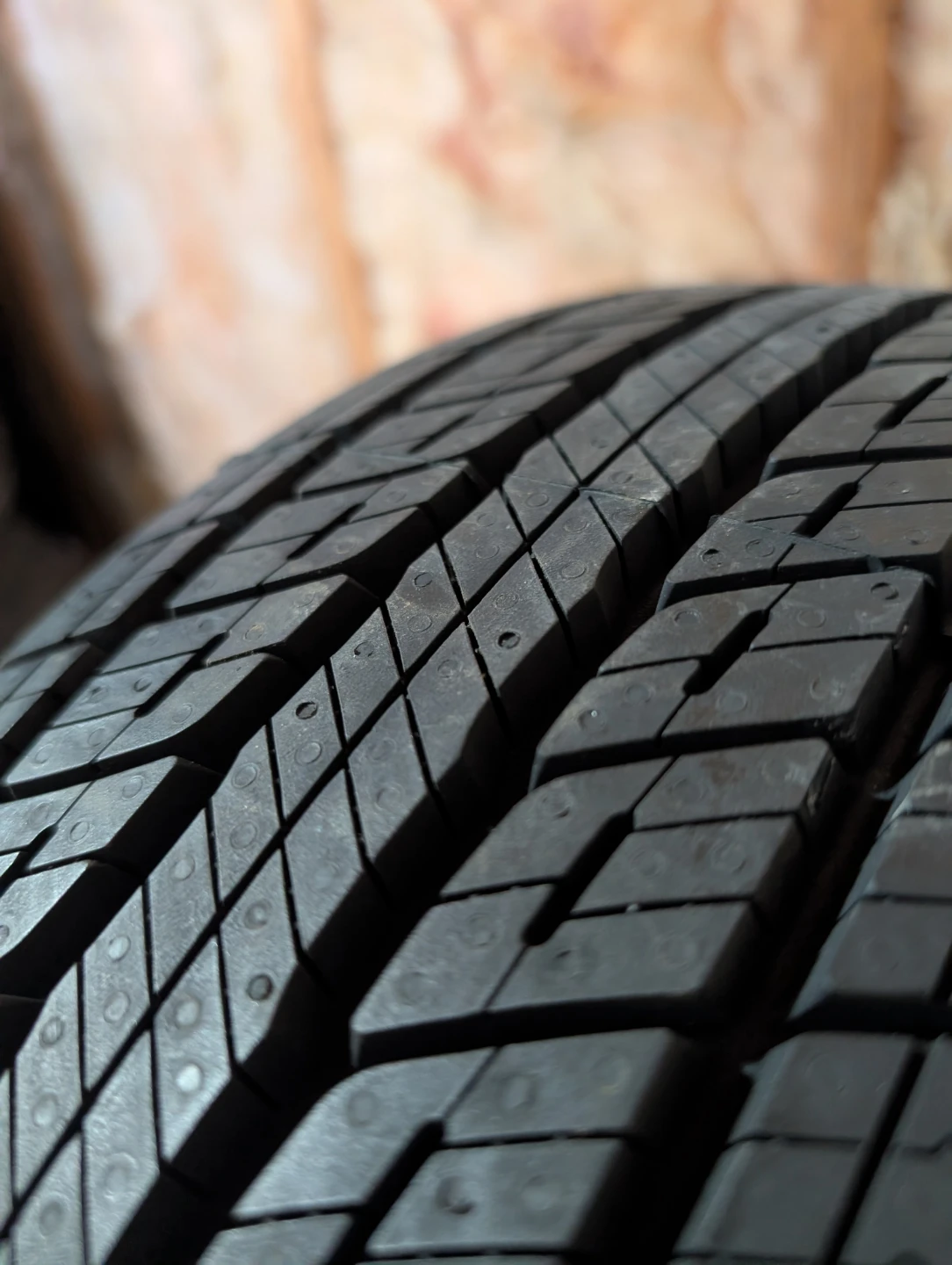 (4)-185/65R14 All Season Tires/Steel Rims 2011 Hyundai Accent - photo 3