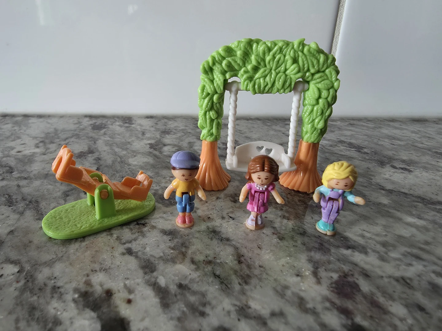 1995 Polly Pocket - Swinging Pretty
