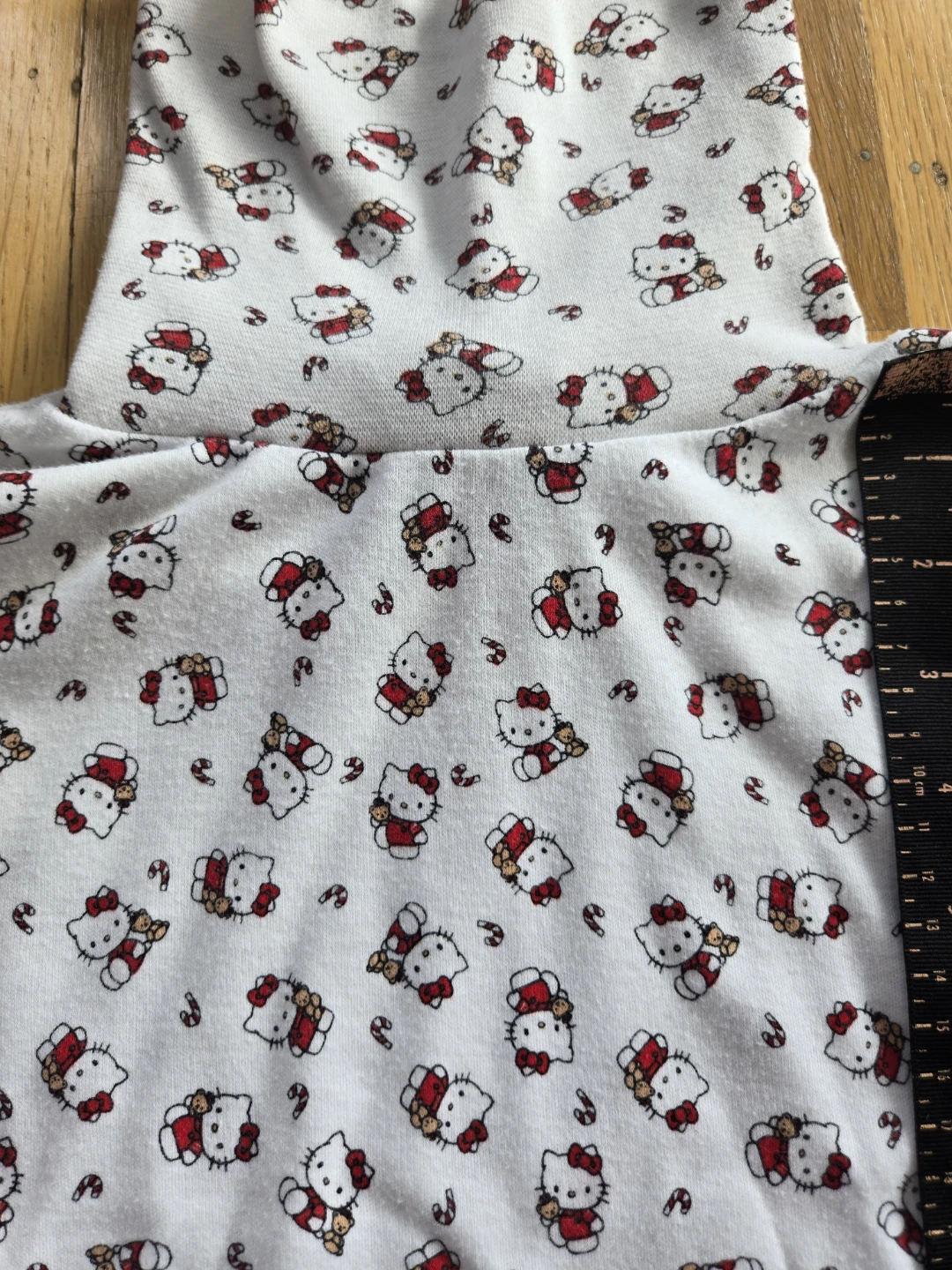 Hello Kitty Turtleneck Long Sleeve Top M - photo 2