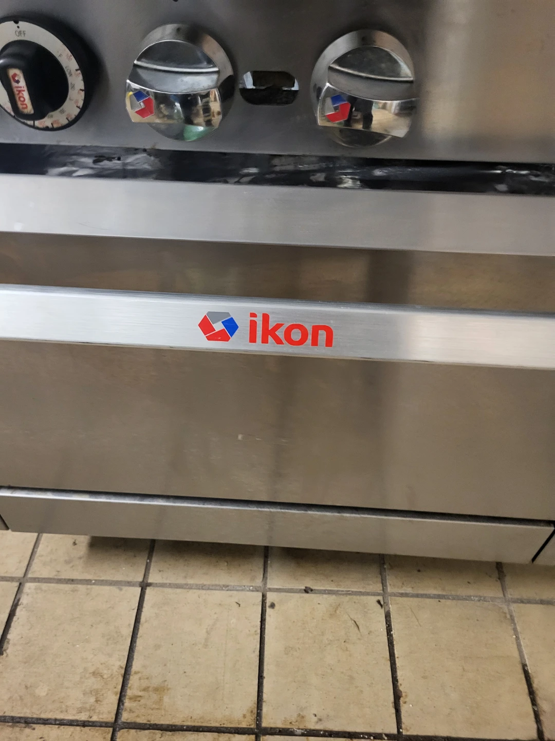 Ikon Commercial Gas Range Oven 6 Burner - photo 2