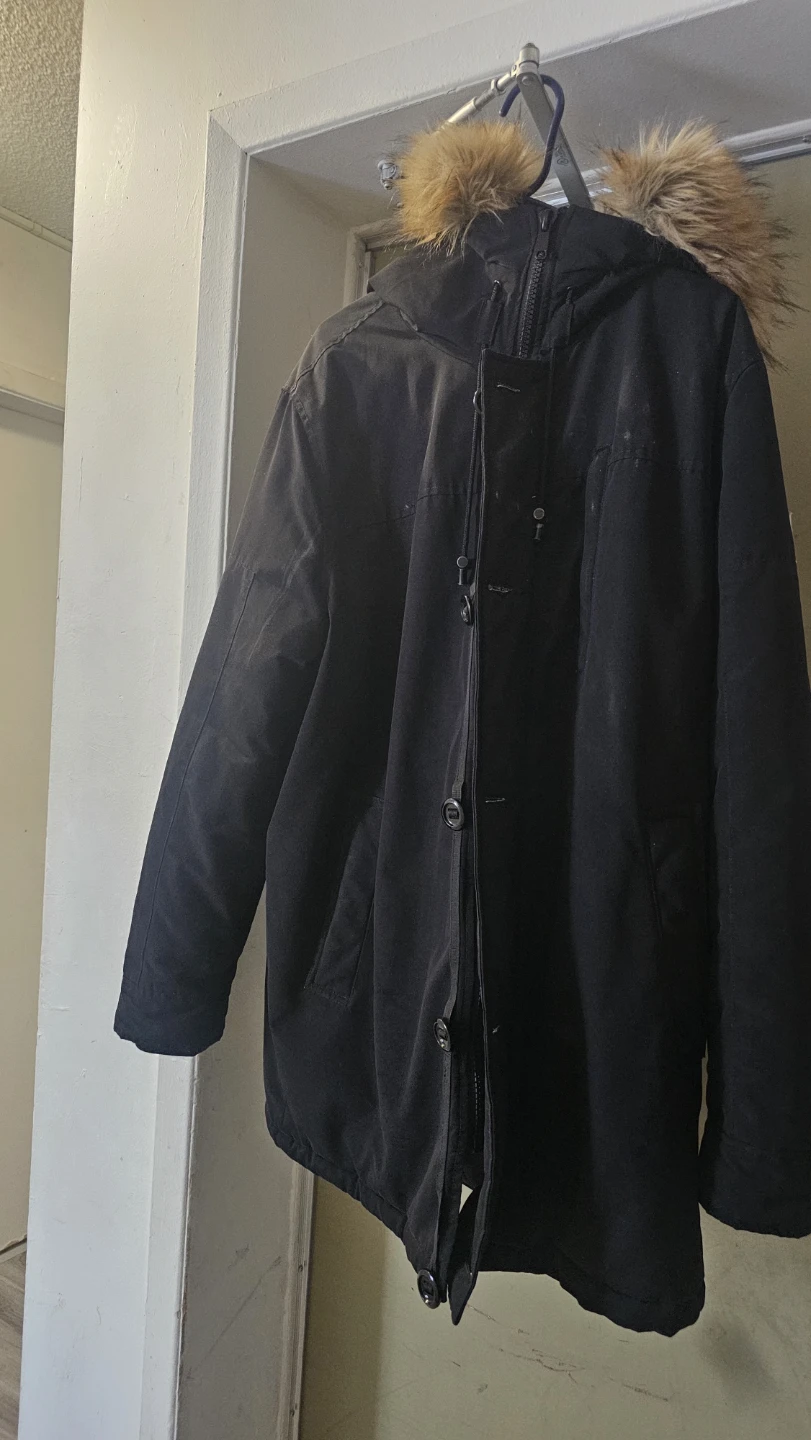 Black Guess Parka Jacket with Fur Hood