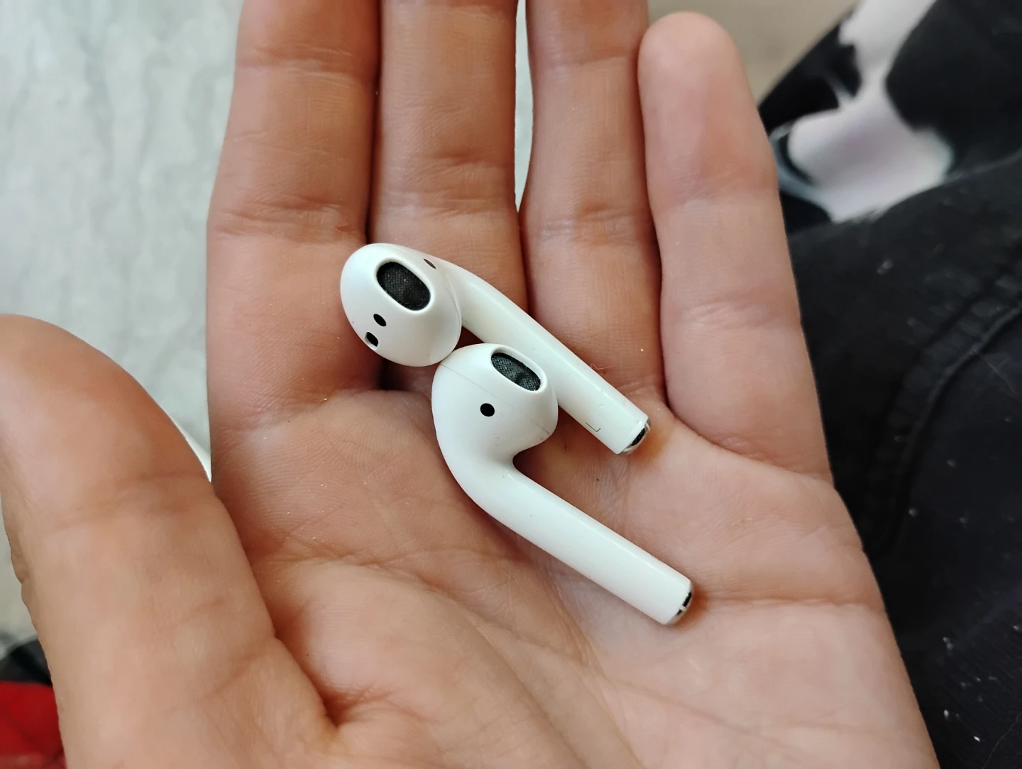 Apple Airpods with charging case - photo 5