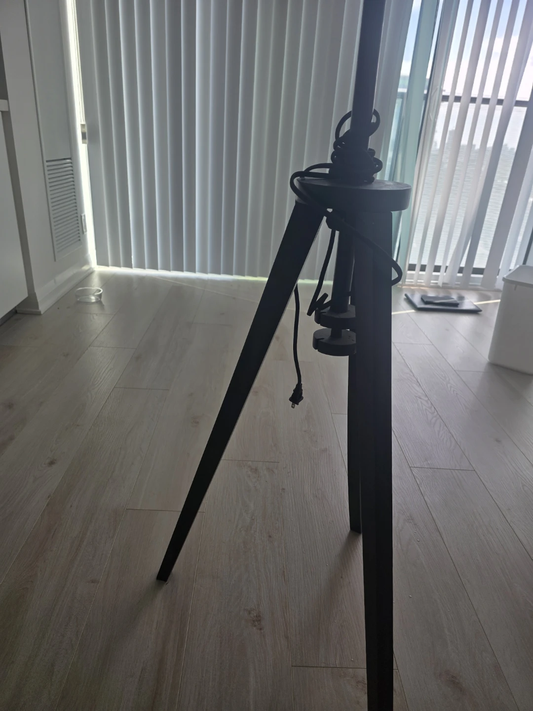 Solid Ash Extending Floor Lamp - Quick Sale - photo 3