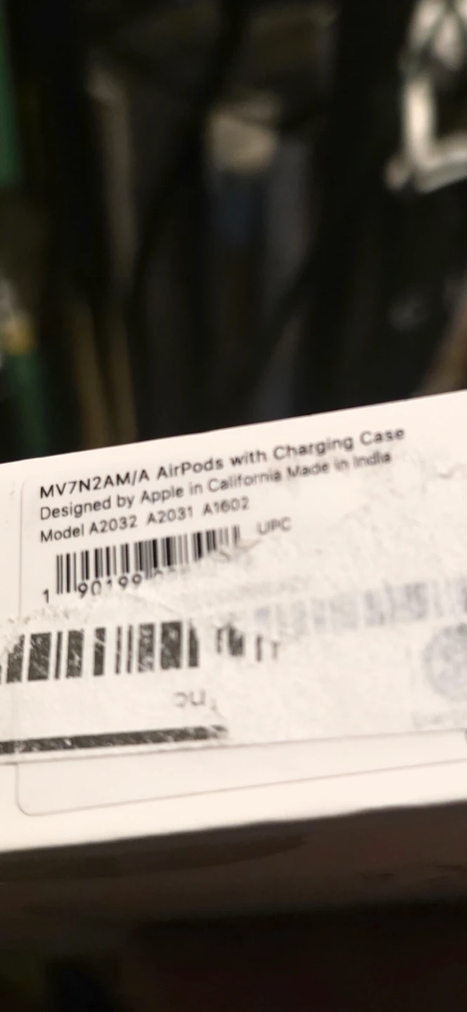 Apple AirPods with Charging Case - photo 4