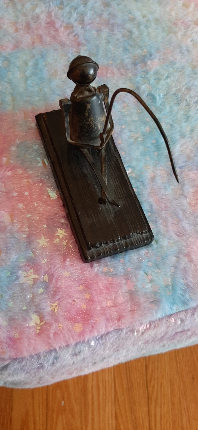 Scrap art Fisherman Sculpture - photo 2