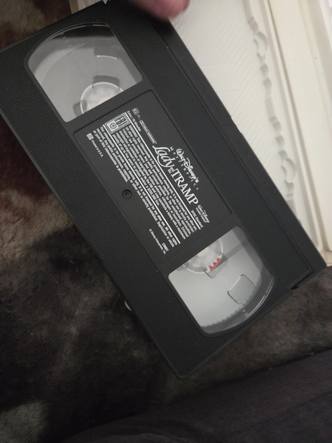 Disney's Lady and the Tramp VHS Tape - photo 4