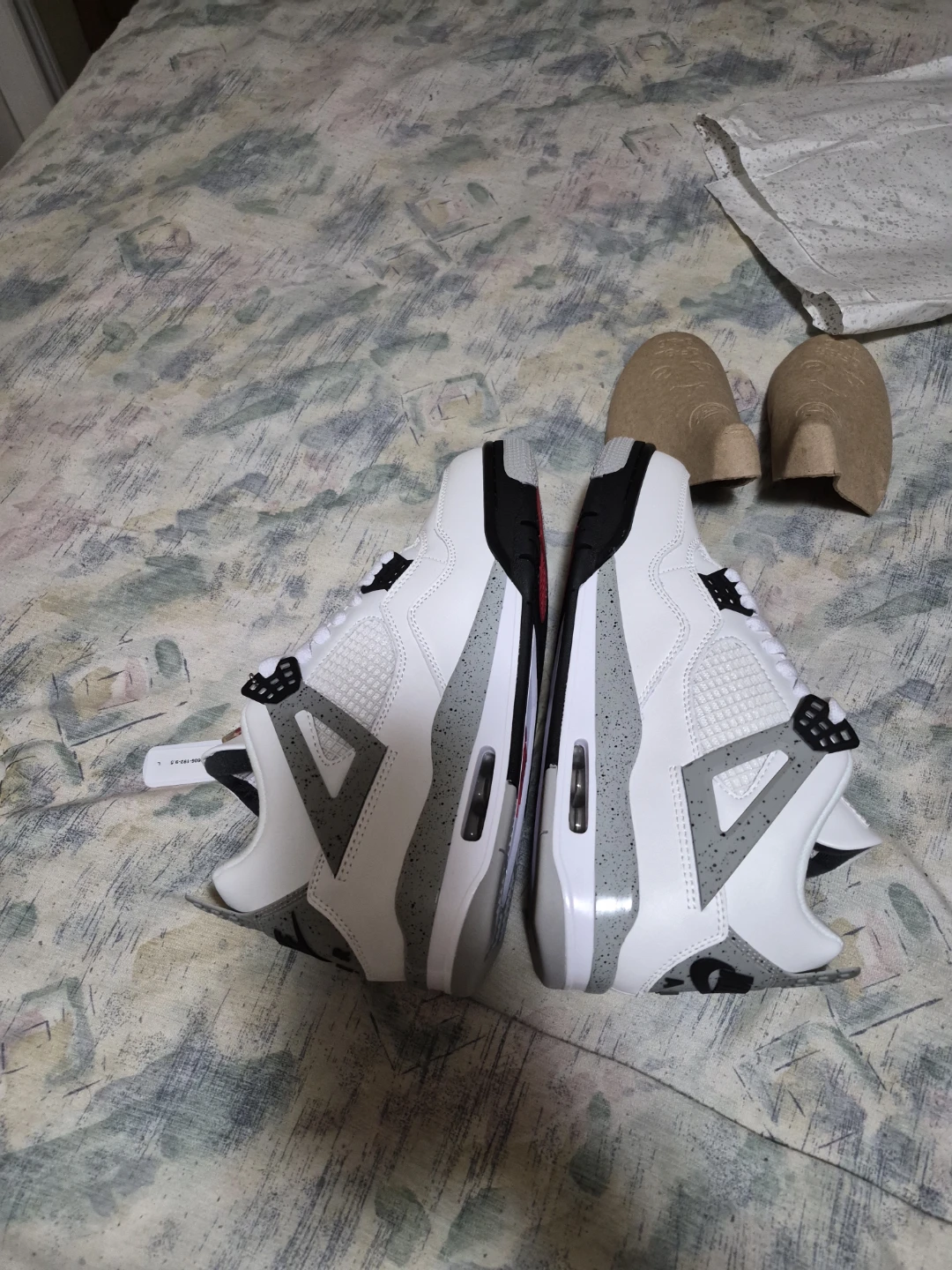 Air Jordan 4 Retro Cement - photo 5