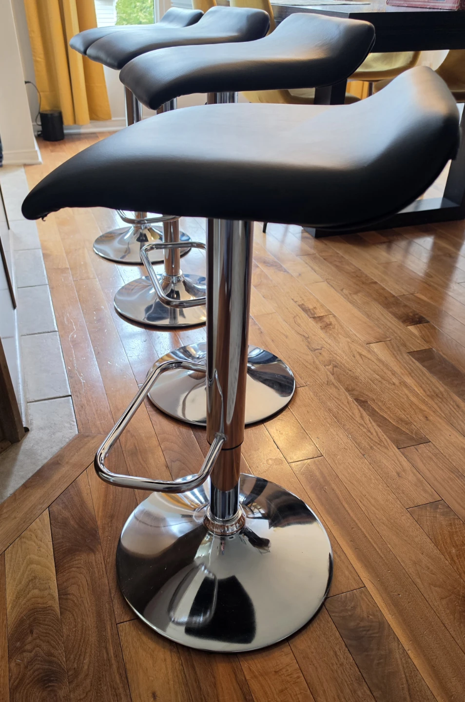 Set of 4 Black Adjustable Bar Stools - photo 5