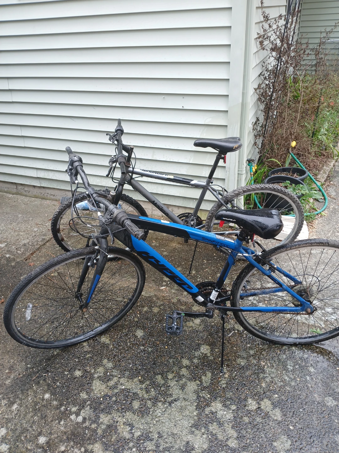 2 As-is Adult Bikes (Parts)