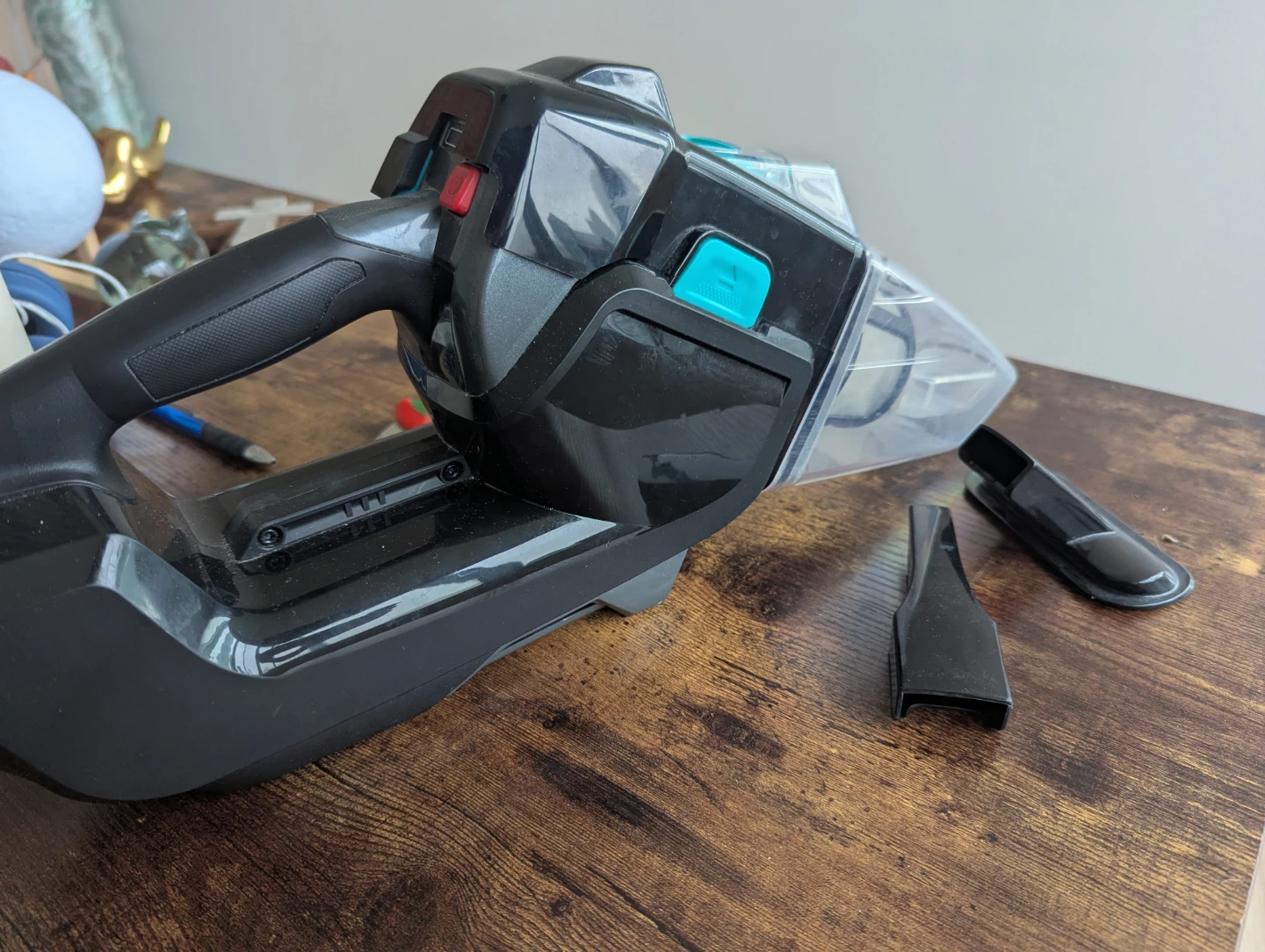 Bissell Dry/Wet Handheld Vacuum Cleaner - photo 3