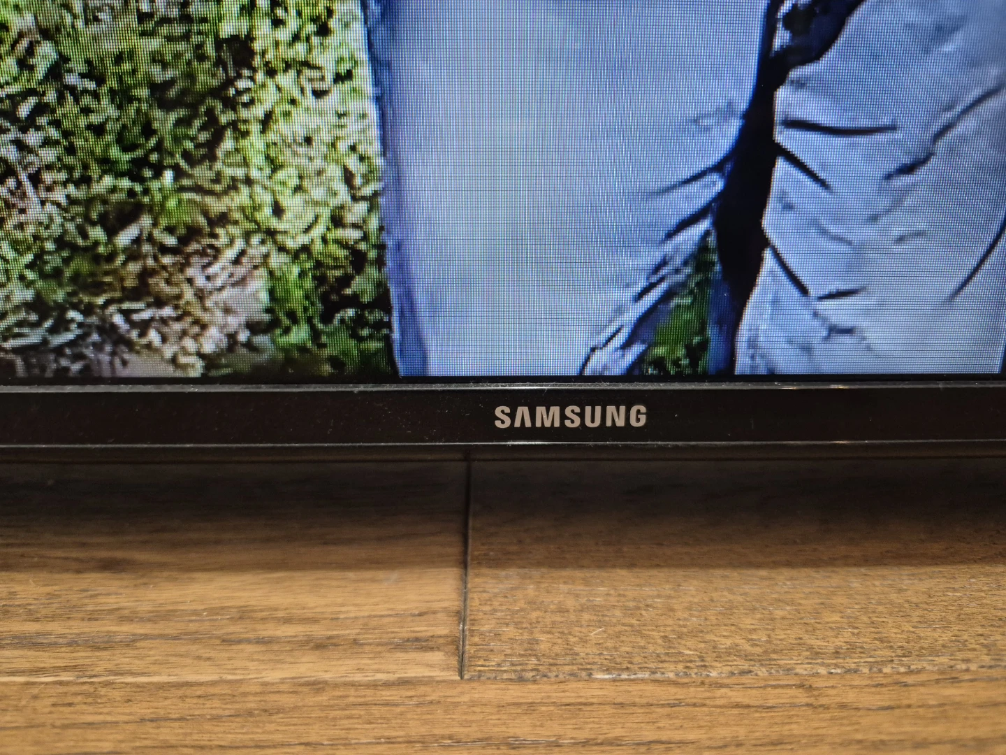 Samsung  43" FHD Smart TV N5300 Series 5 - photo 2