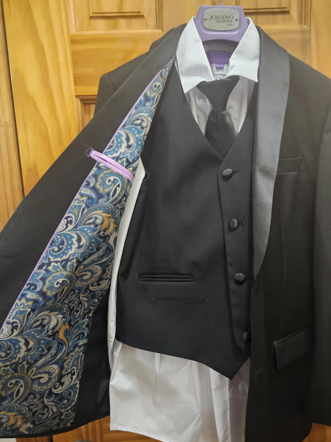 Jodano Collection Boys Tuxedo Suit - photo 2