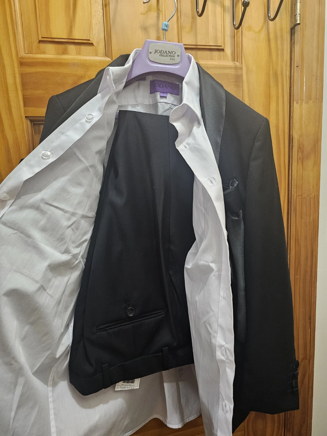 Jodano Collection Boys Tuxedo Suit - photo 3