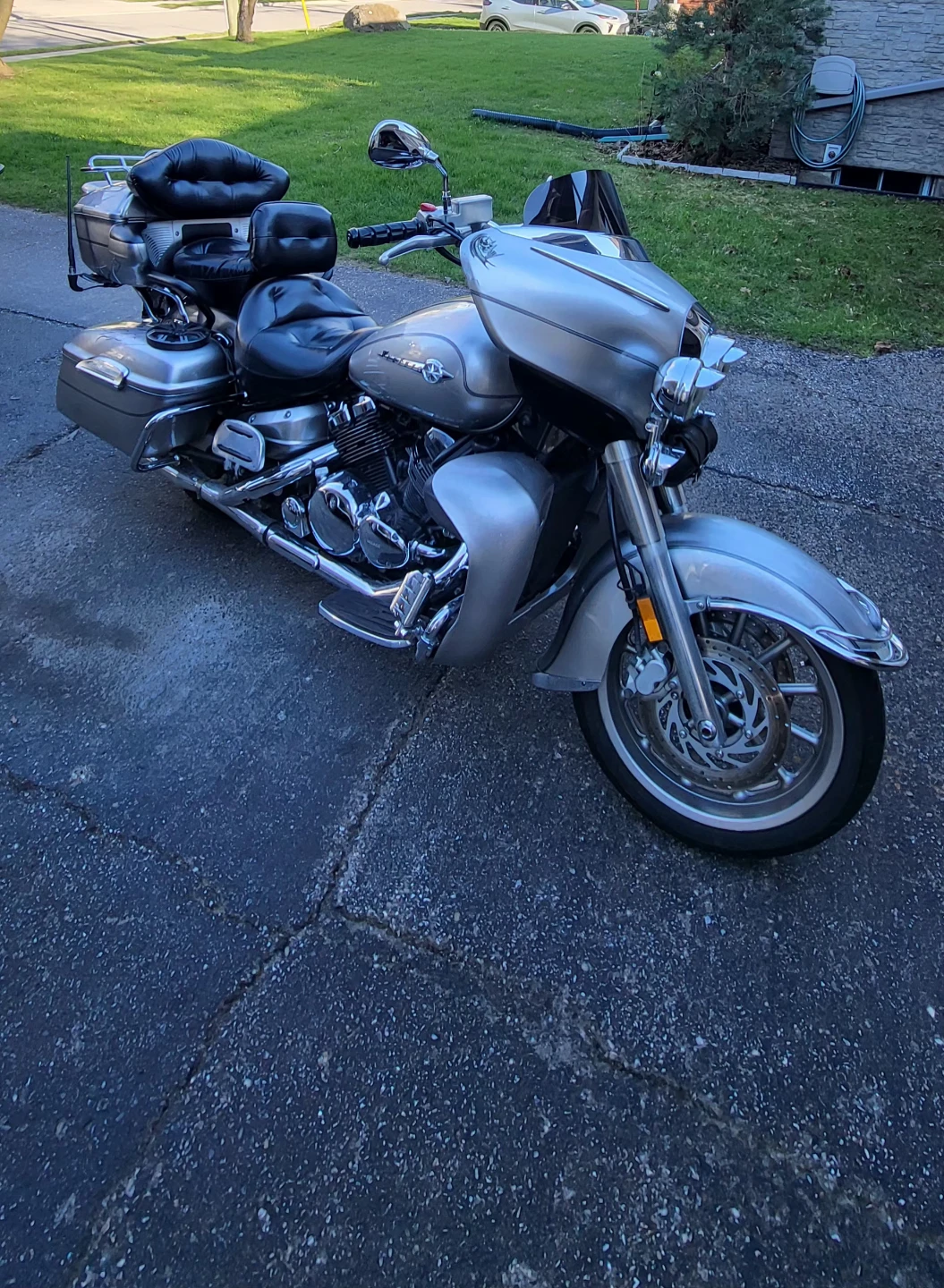 Silver 2005 Yamaha RoyalStar Venture