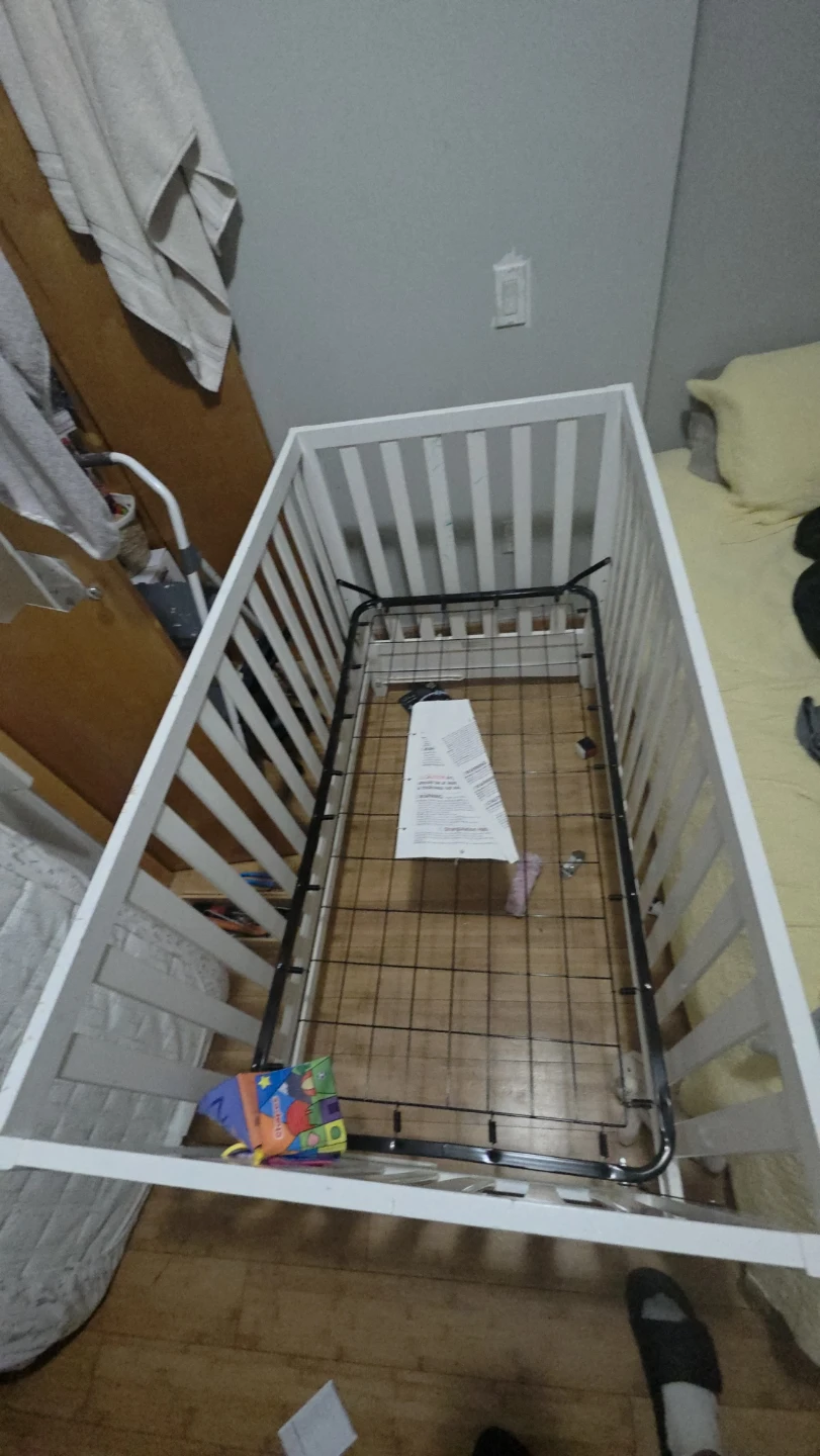 White Baby Crib - photo 2