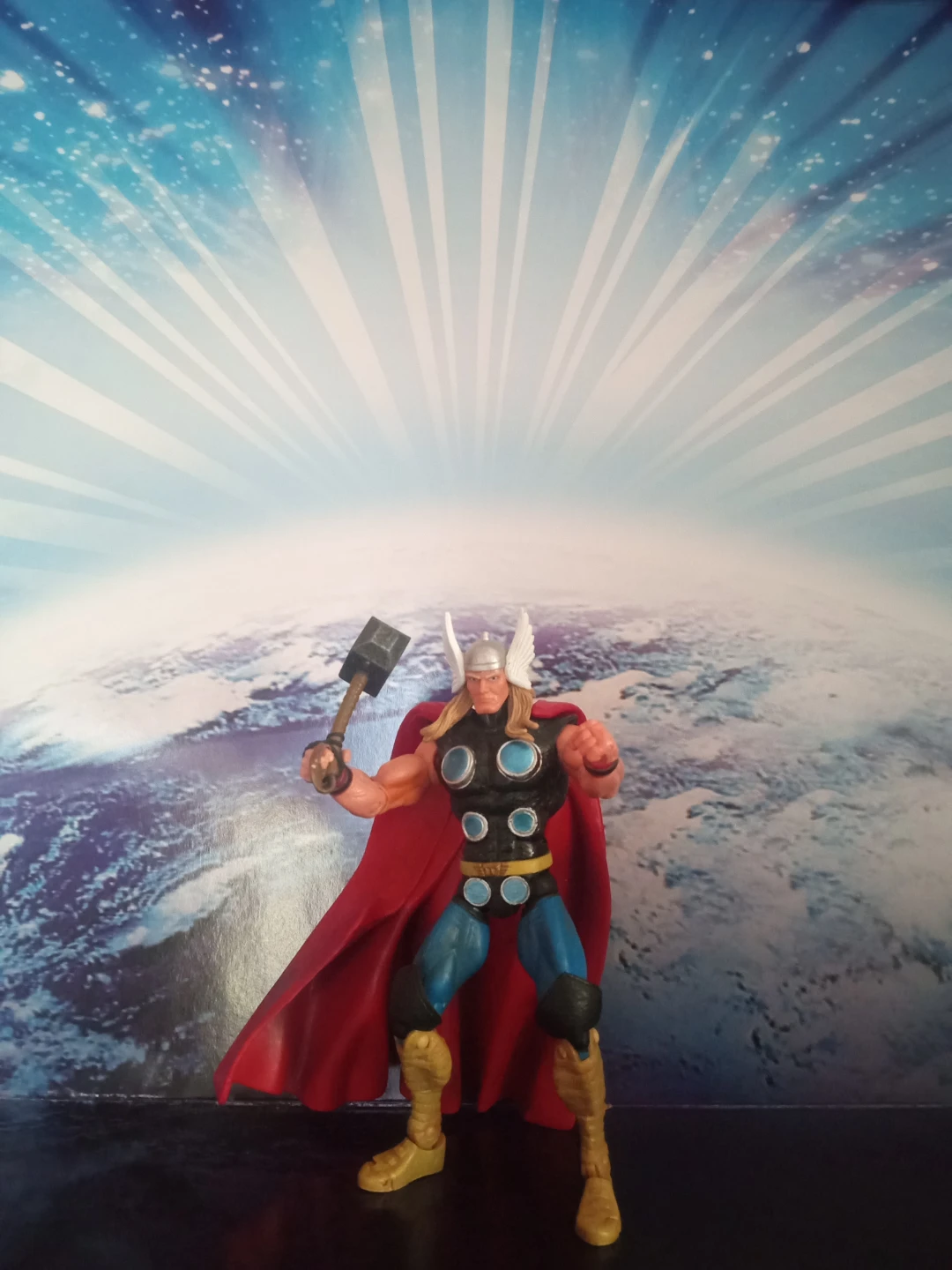 Rare Marvel Thor Action Figure with Mjolnir - photo 2
