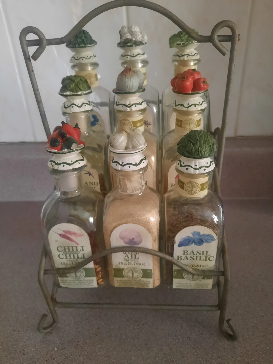Set of 9 Spice Jars with Metal Rack