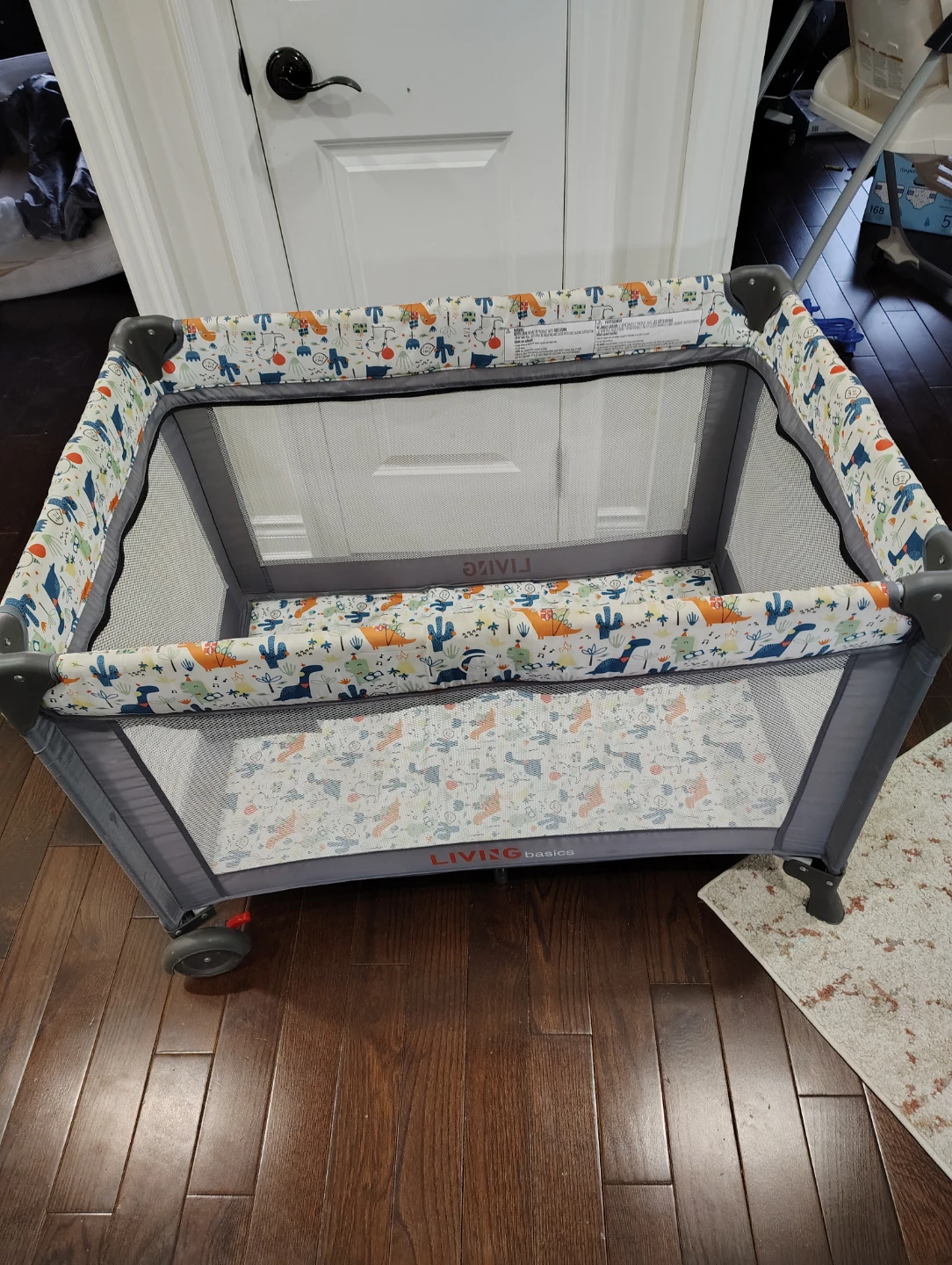 Living Basics Playpen - Dinosaur Print