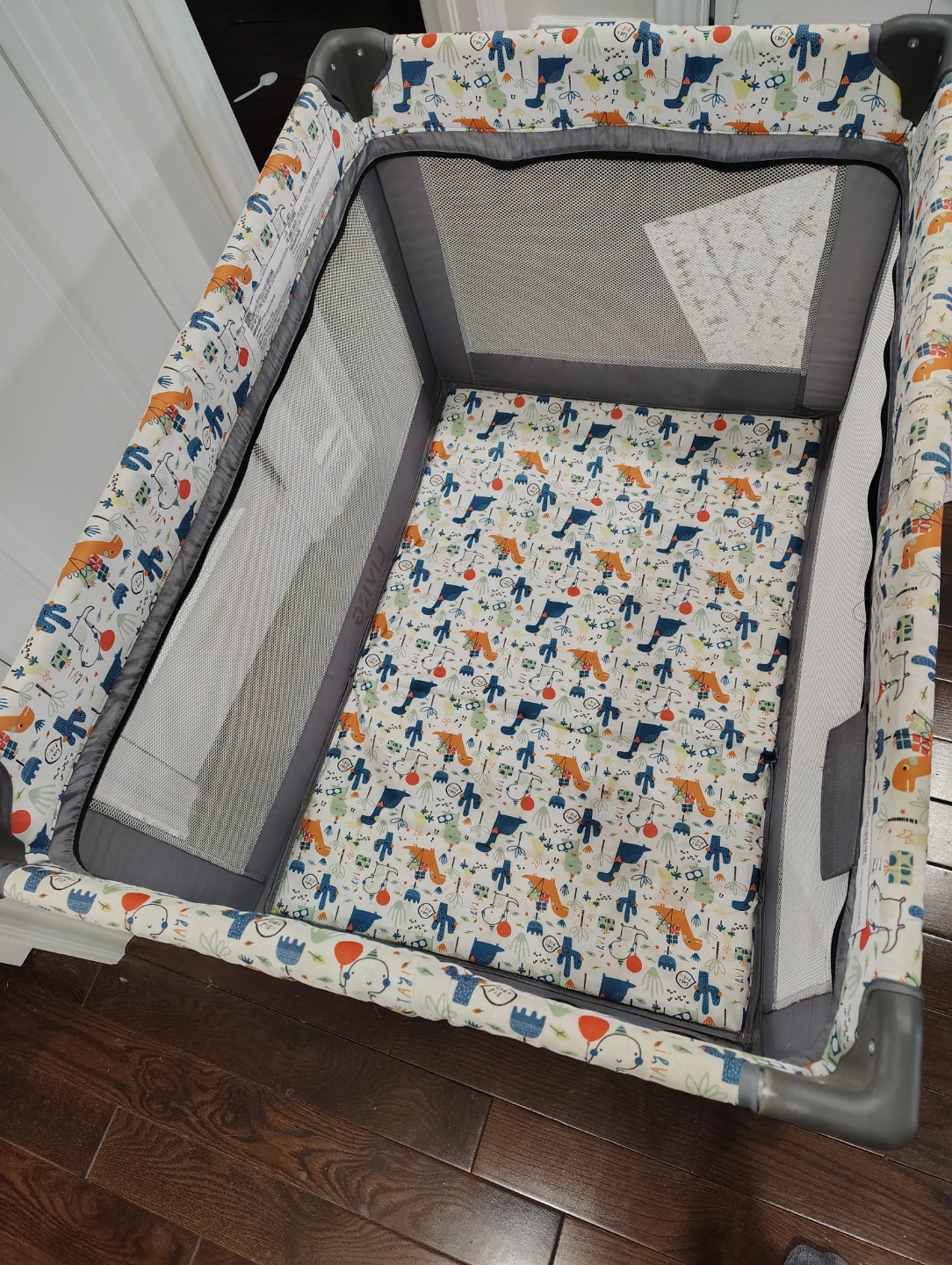 Living Basics Playpen - Dinosaur Print - photo 4