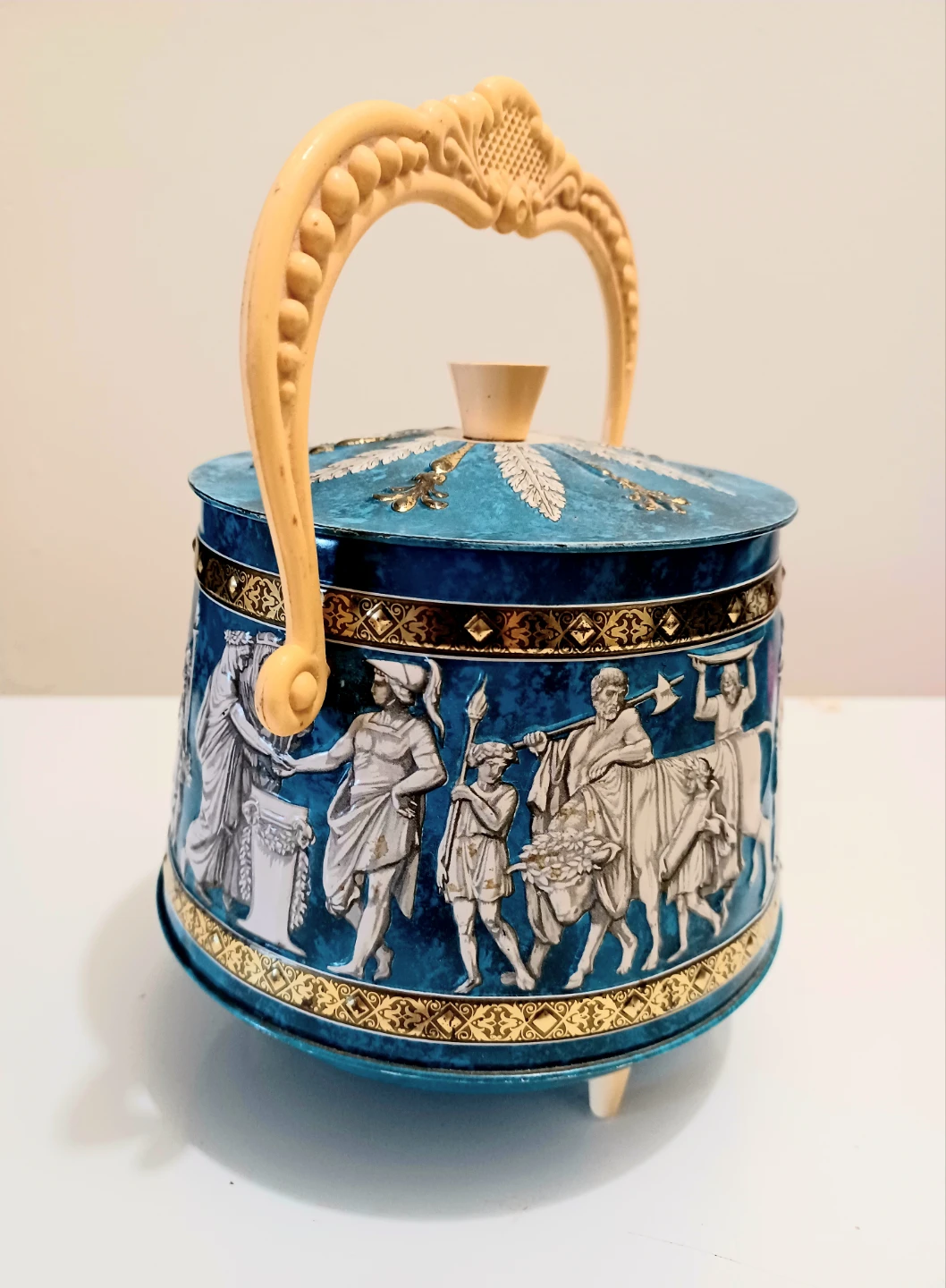MCM Greco-Roman Classic scene Biscuit Tin - photo 2