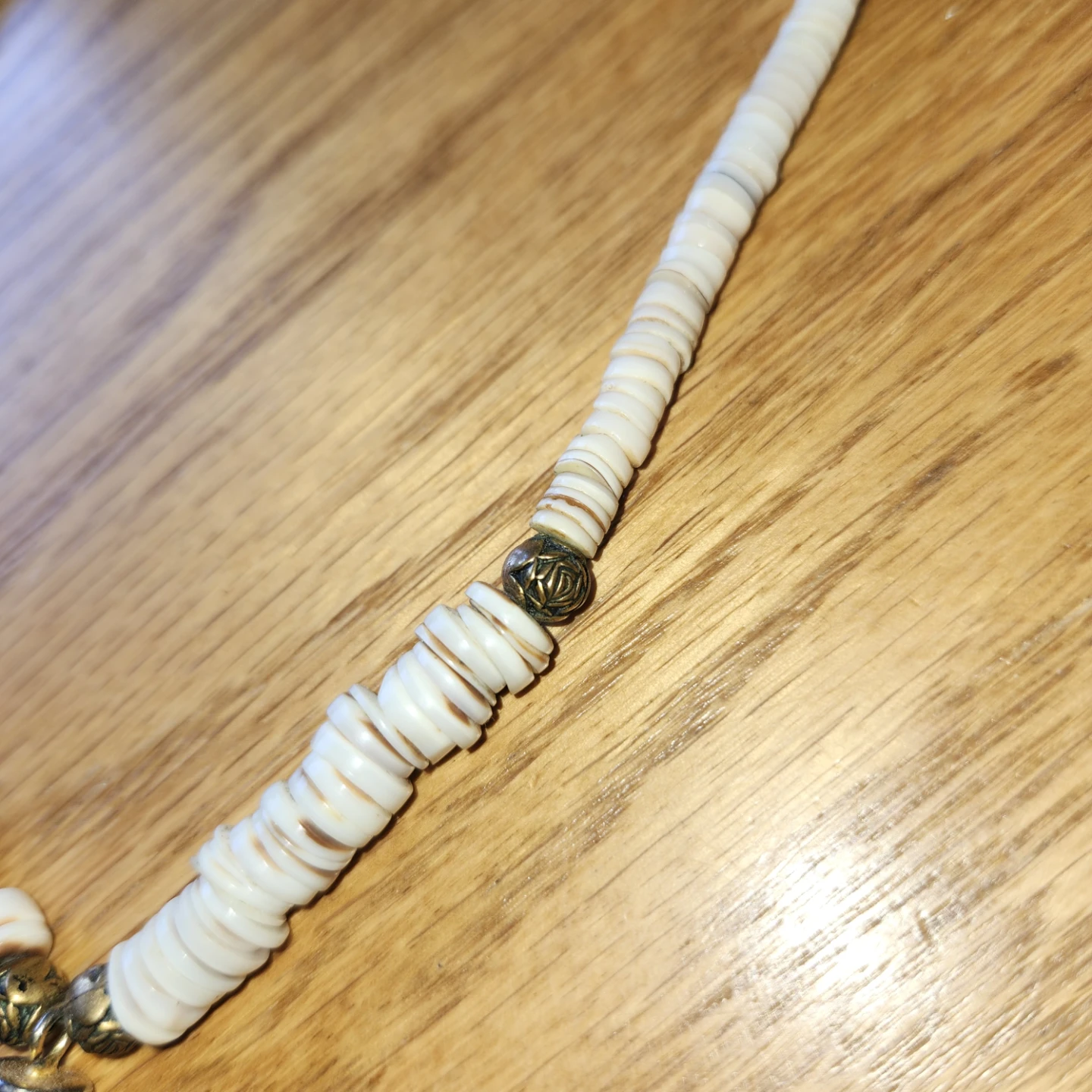 Shell Necklace with Tiger's Eye Pendant - photo 2
