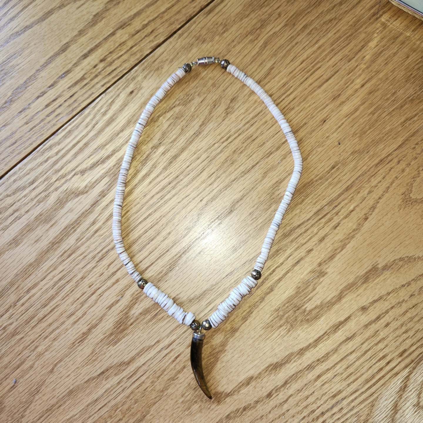 Shell Necklace with Tiger's Eye Pendant - photo 5