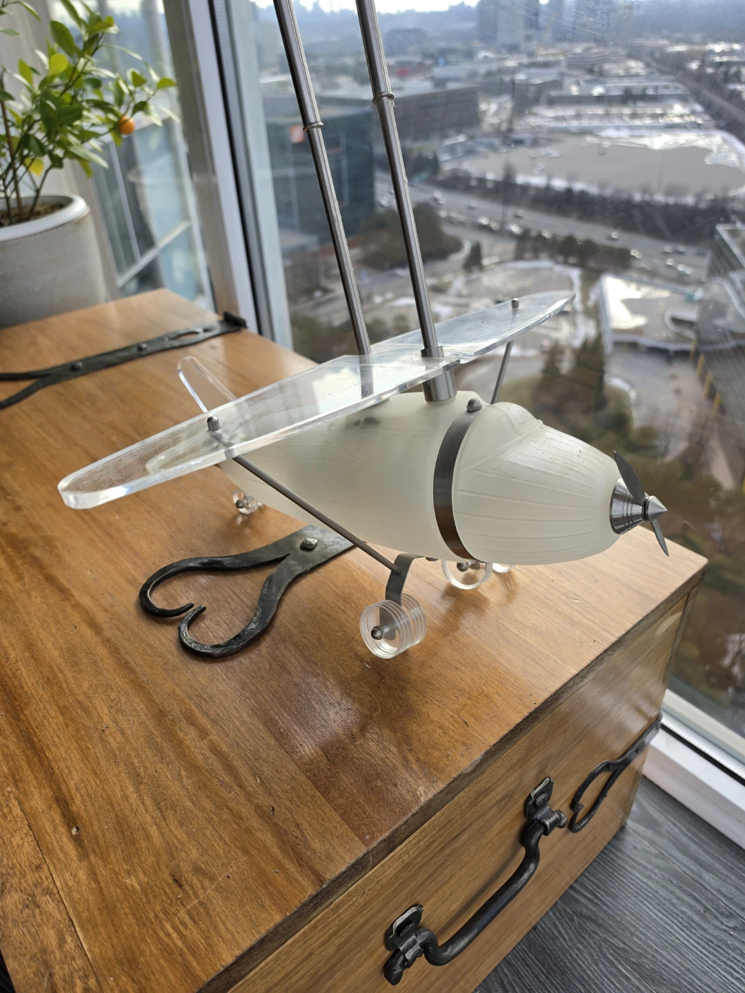 Unique airplane ceiling light - photo 5