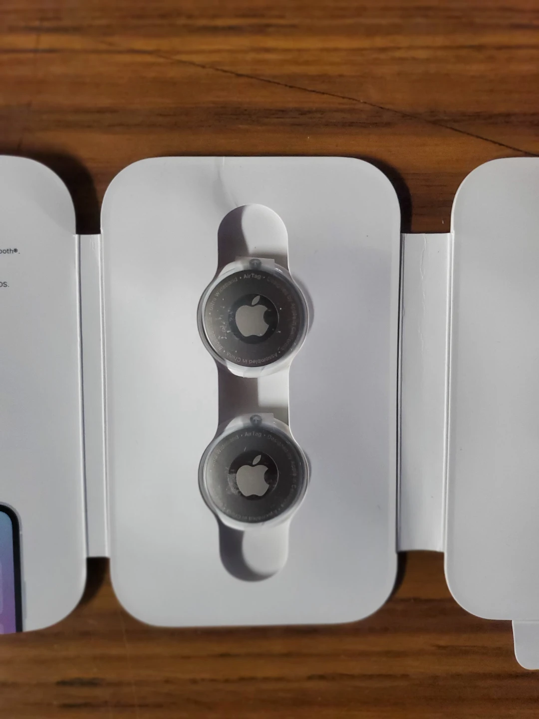 Apple AirTag (2 Pack) - photo 2