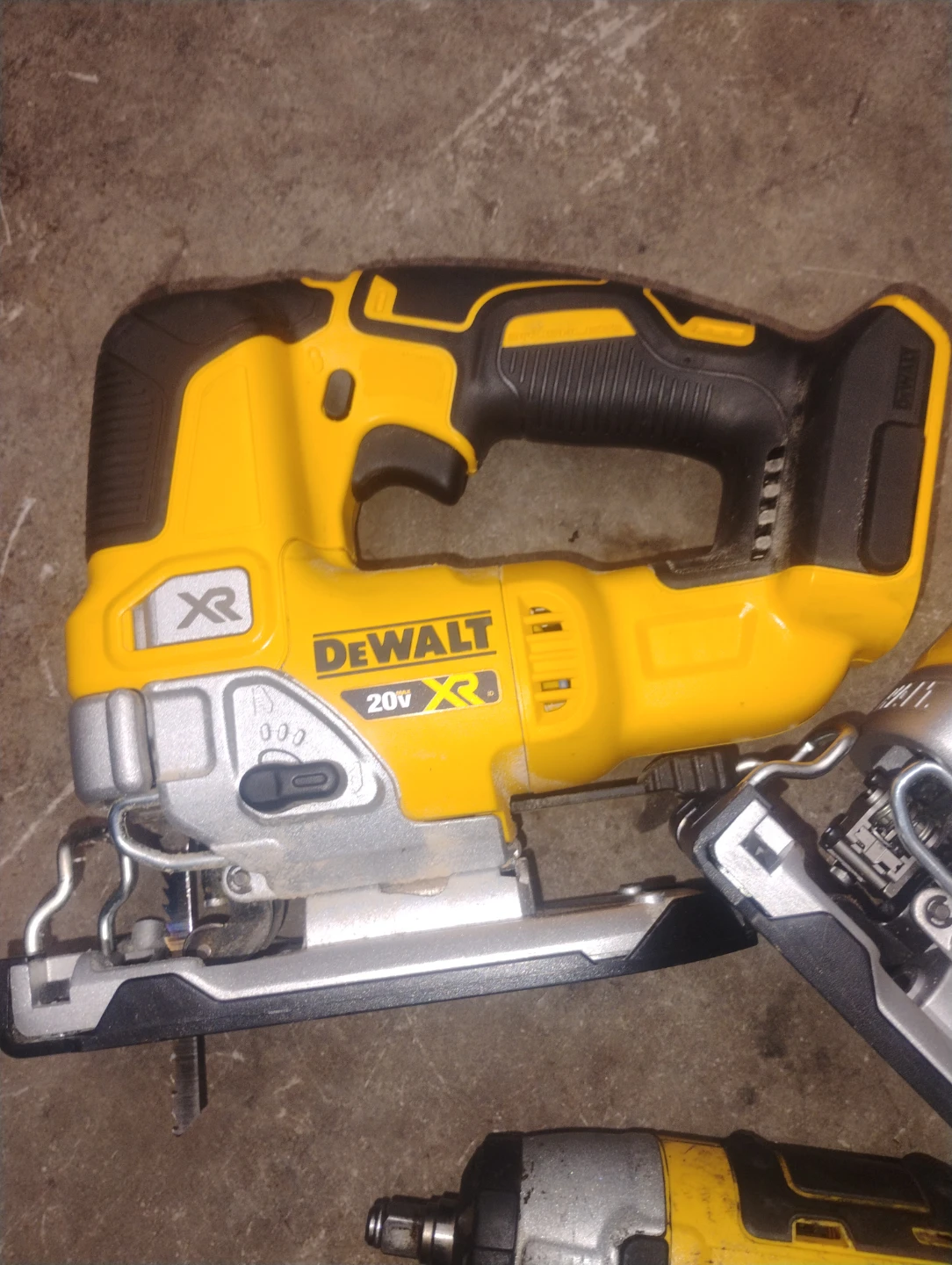 DeWalt 20V XR tools together - photo 4