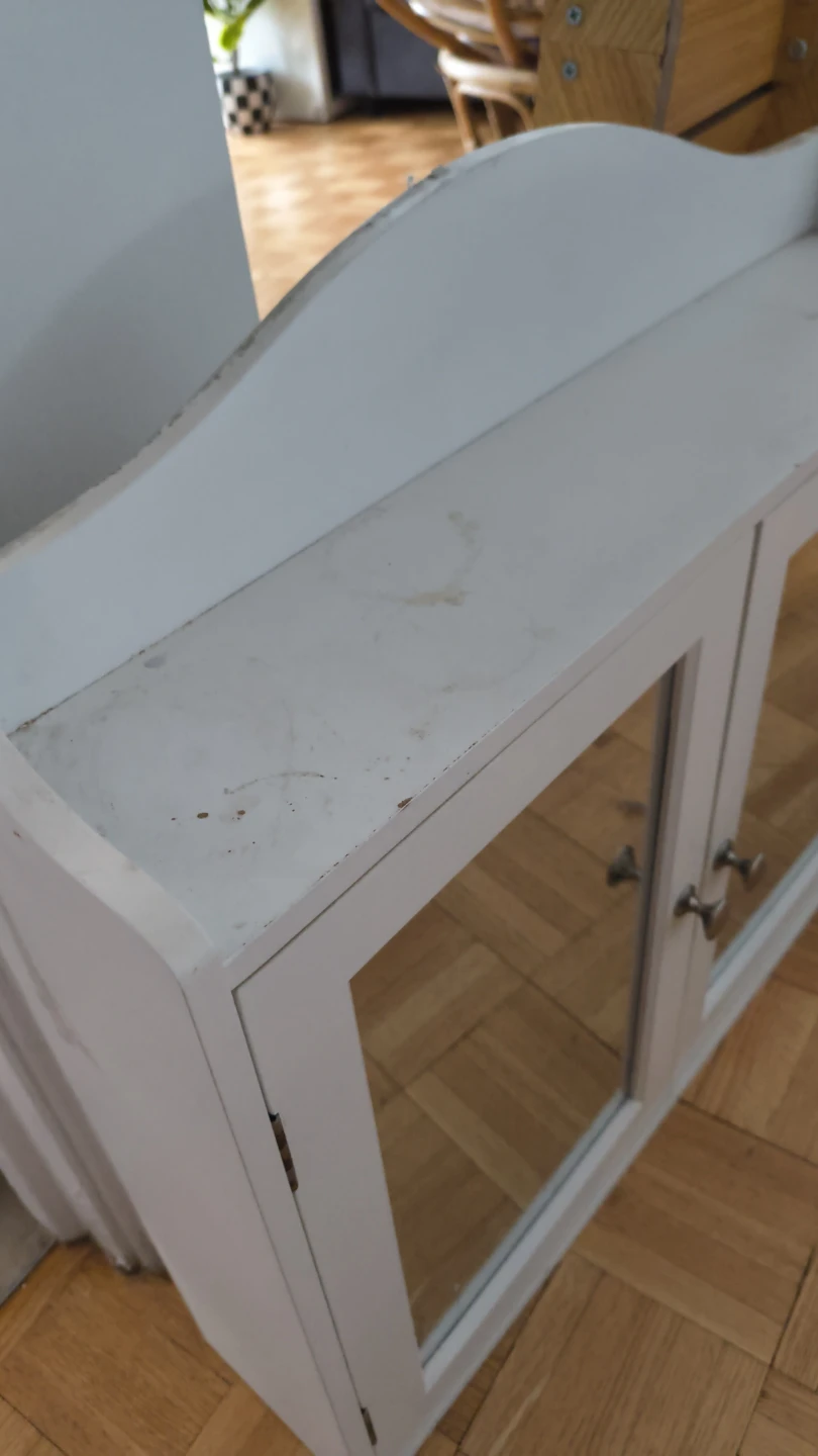 White Medicine Cabinet with Mirrored Doors - photo 2