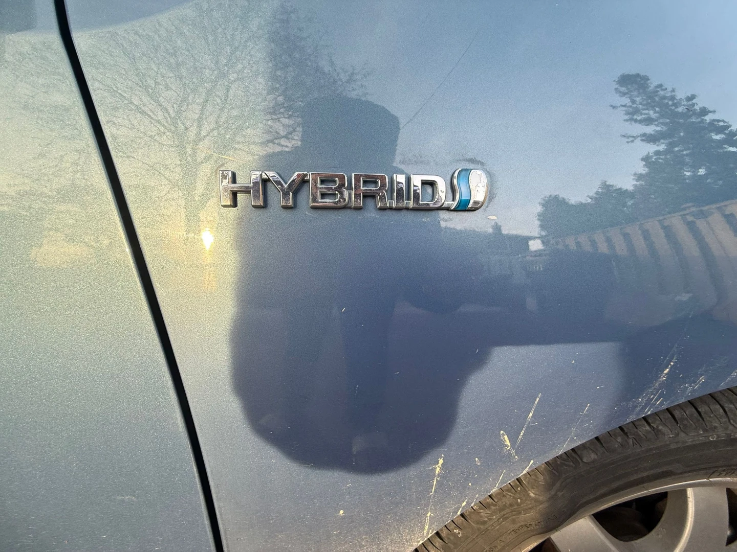 Blue Toyota Prius Hybrid - photo 5