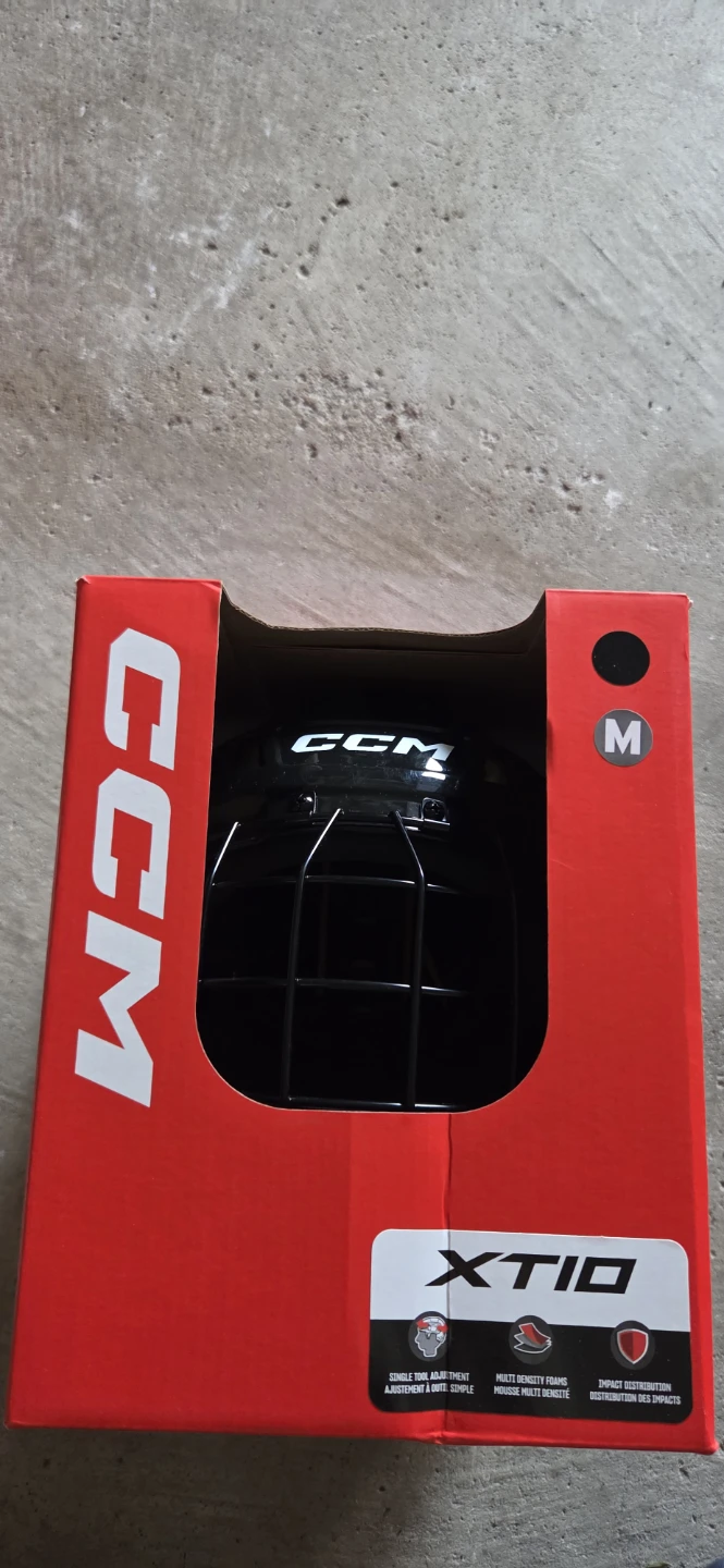 CCM XTIO Hockey Helmet with Cage - Size M - photo 2