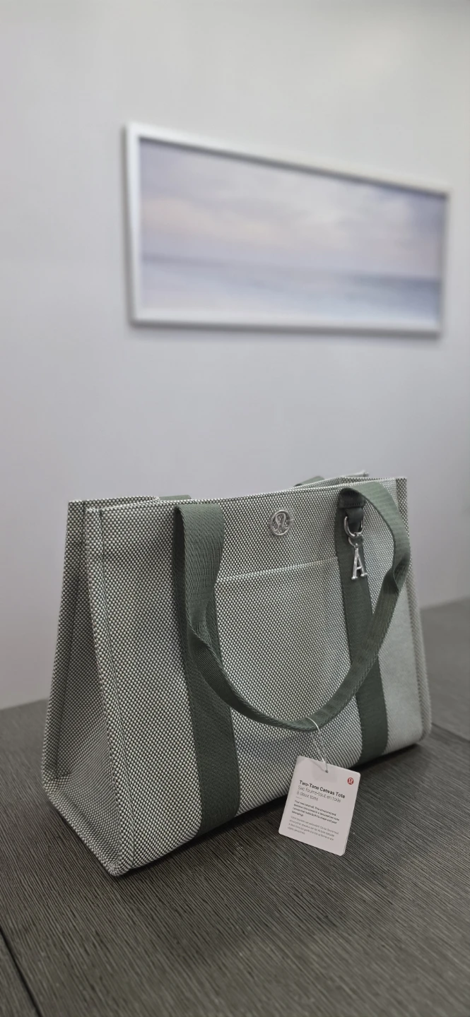 Lululemon Two-Tone Canvas Tote Bag 10L