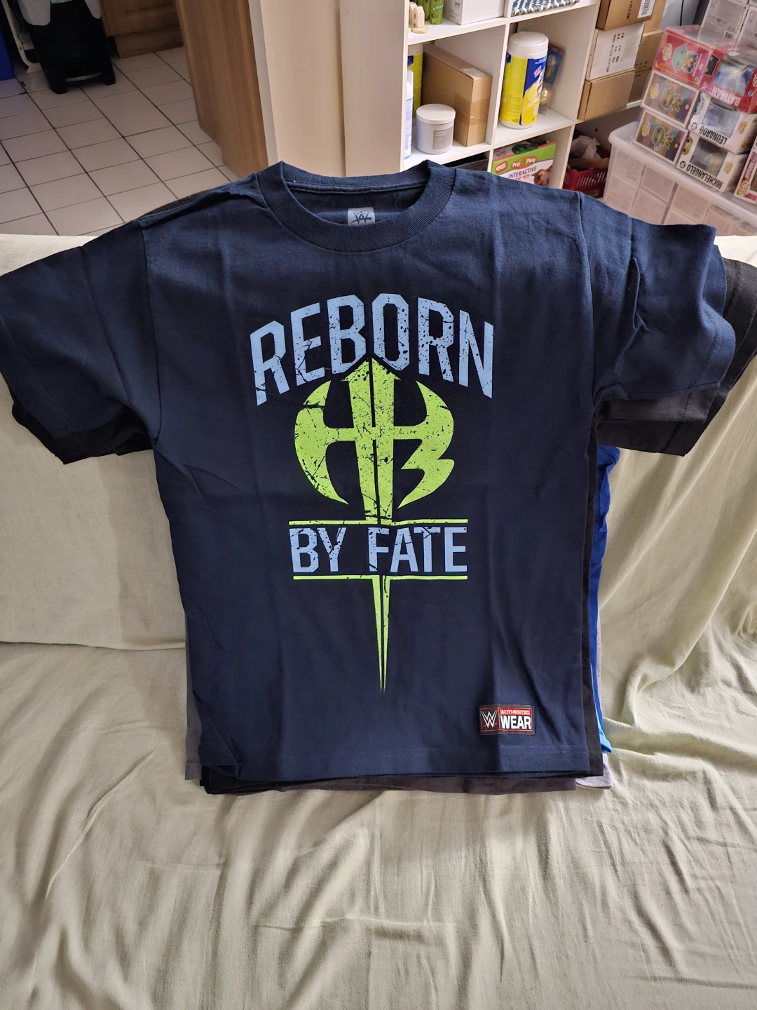 WWE Authentic Wear T-Shirt Unisex Size Small Part 1 - photo 4