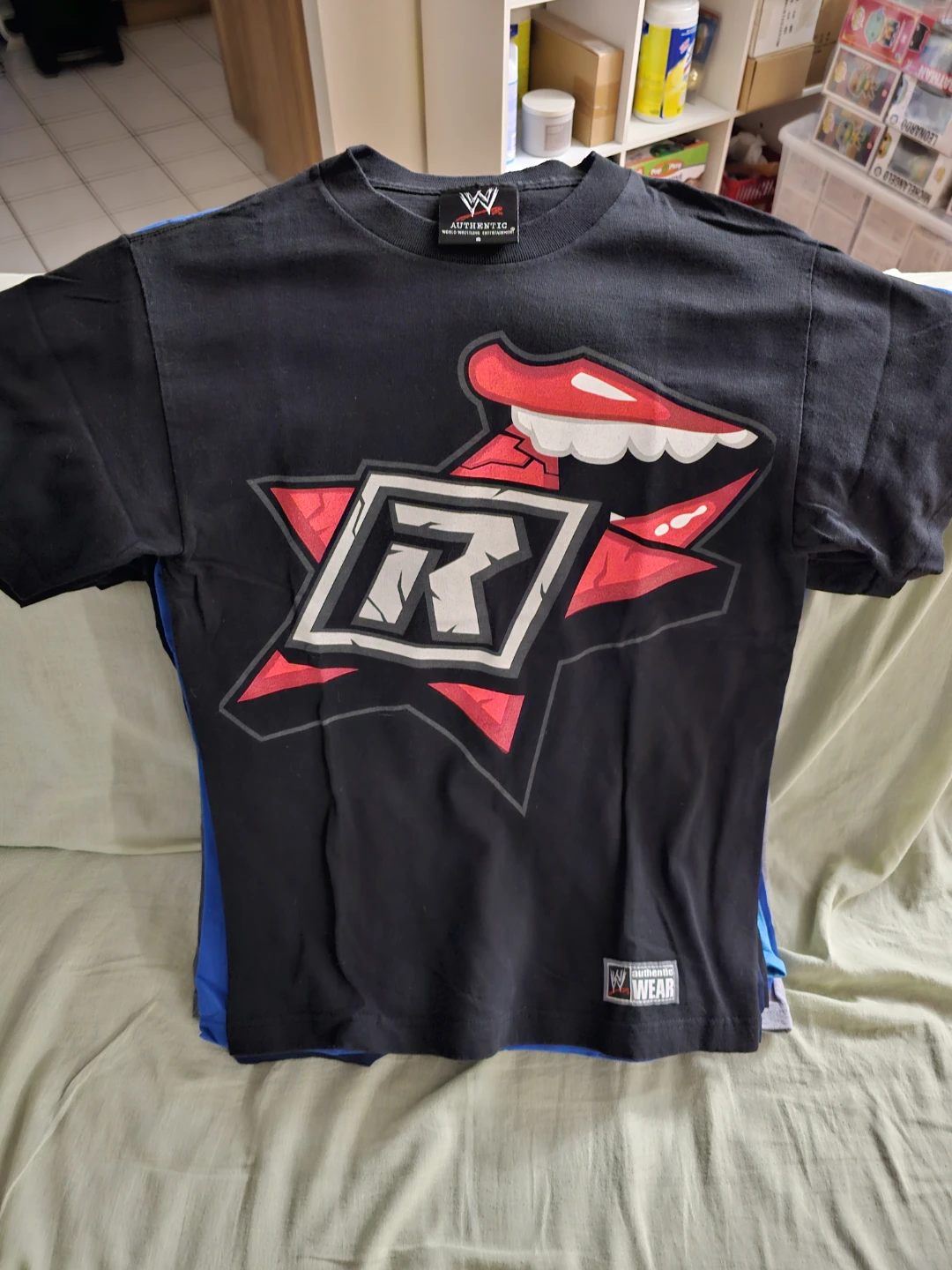 WWE Authentic Wear T-Shirt Unisex Size Small Part 1 - photo 5