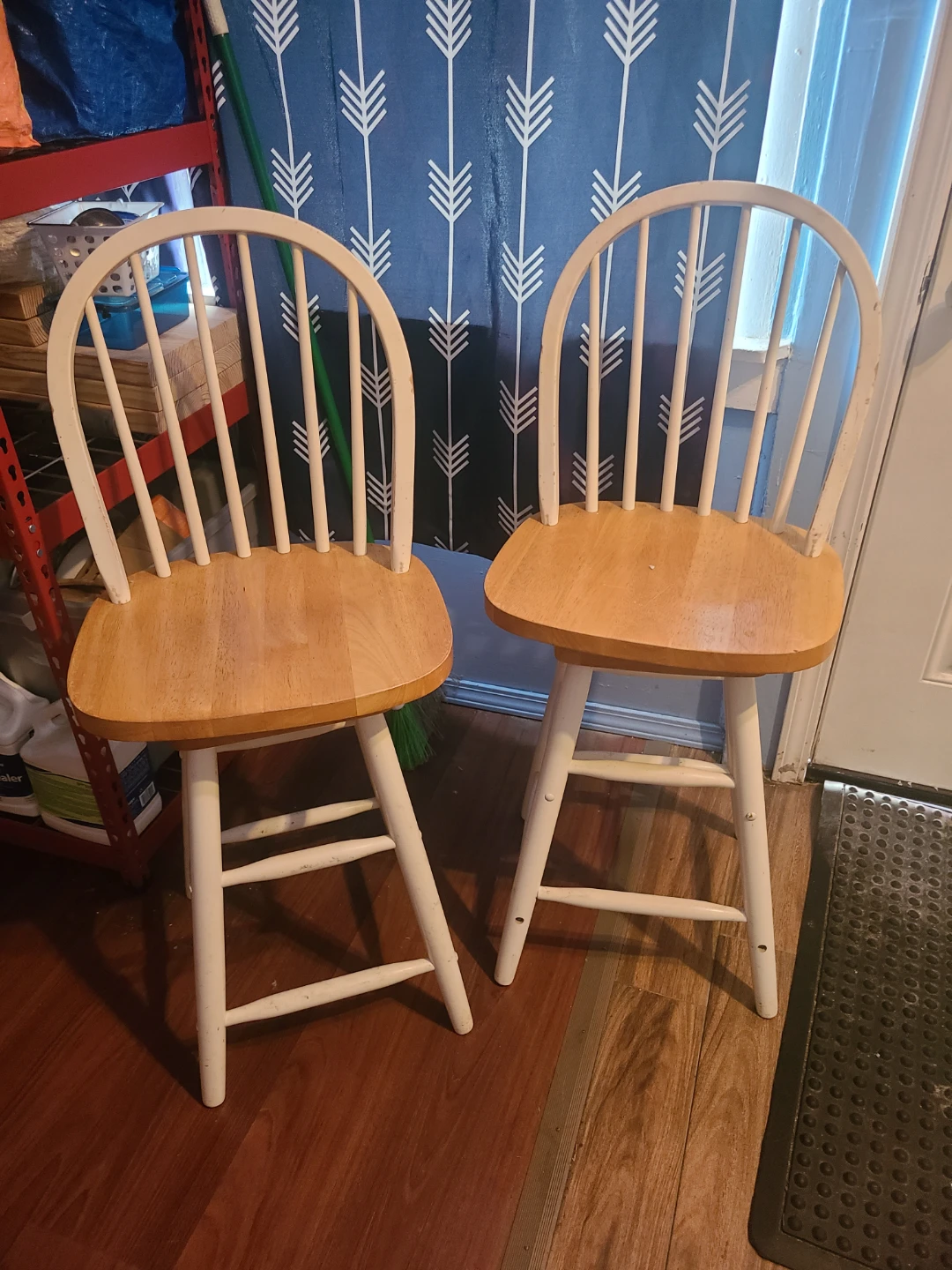 Set of 2 Wooden Bar Stools