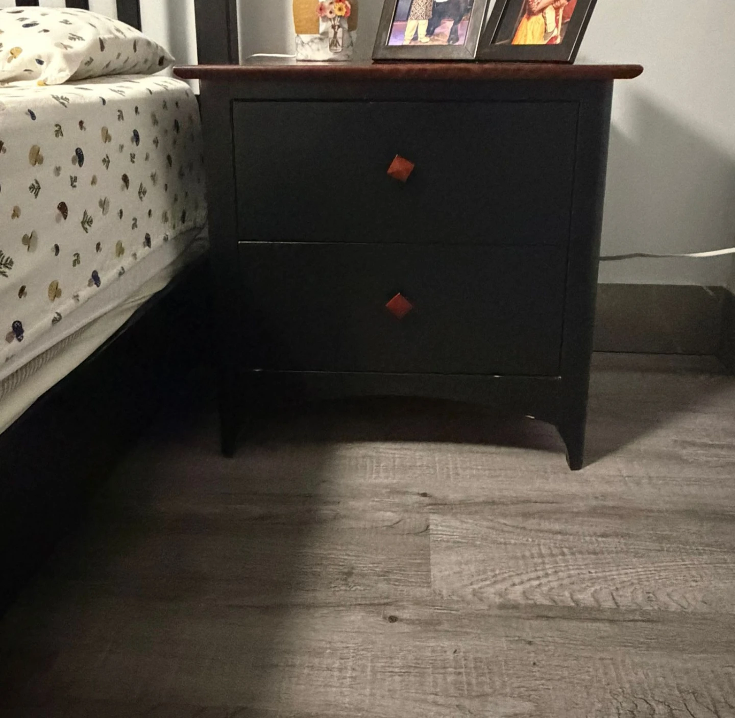Black Wooden Bedset Queen - photo 2
