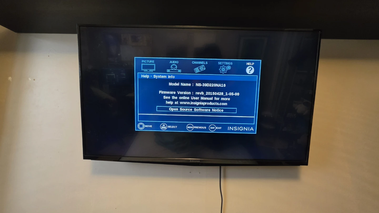 Insignia 39" LED TV NS-39D220NA16 - photo 2