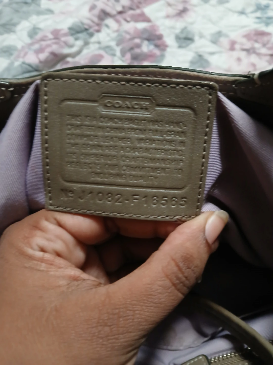 Coach Leather Shoulder Bag - photo 3